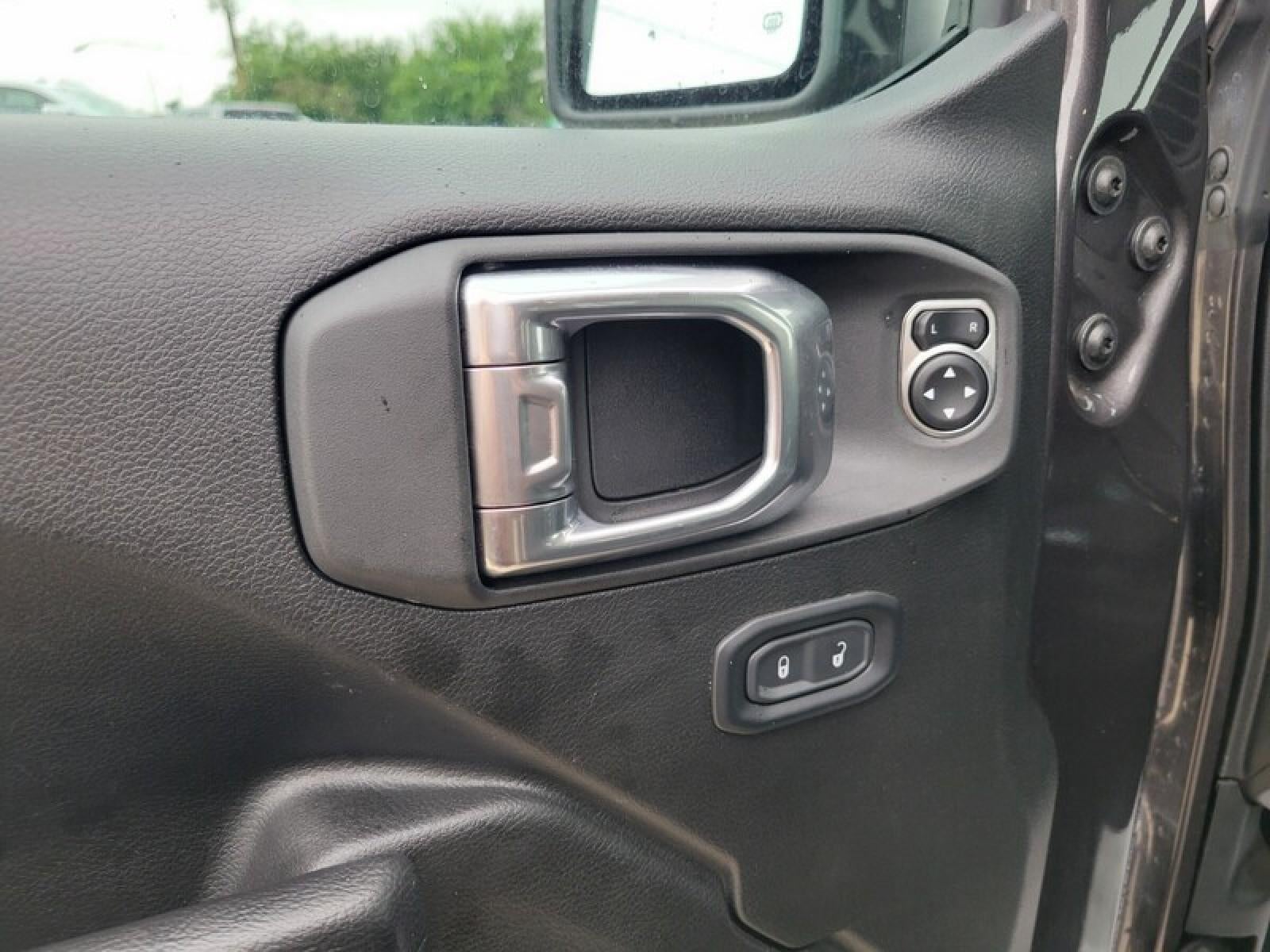 2025 Jeep Wrangler 4xe Willys
