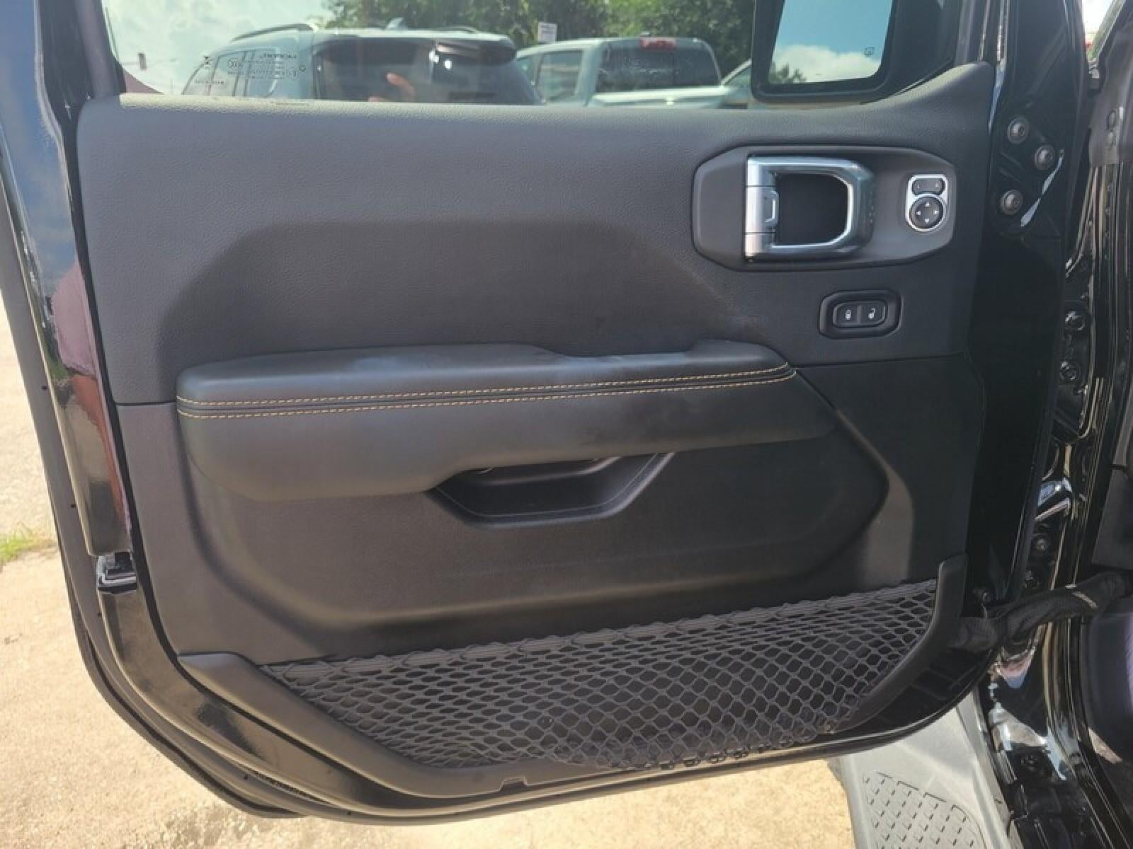 2025 Jeep Gladiator High Tide