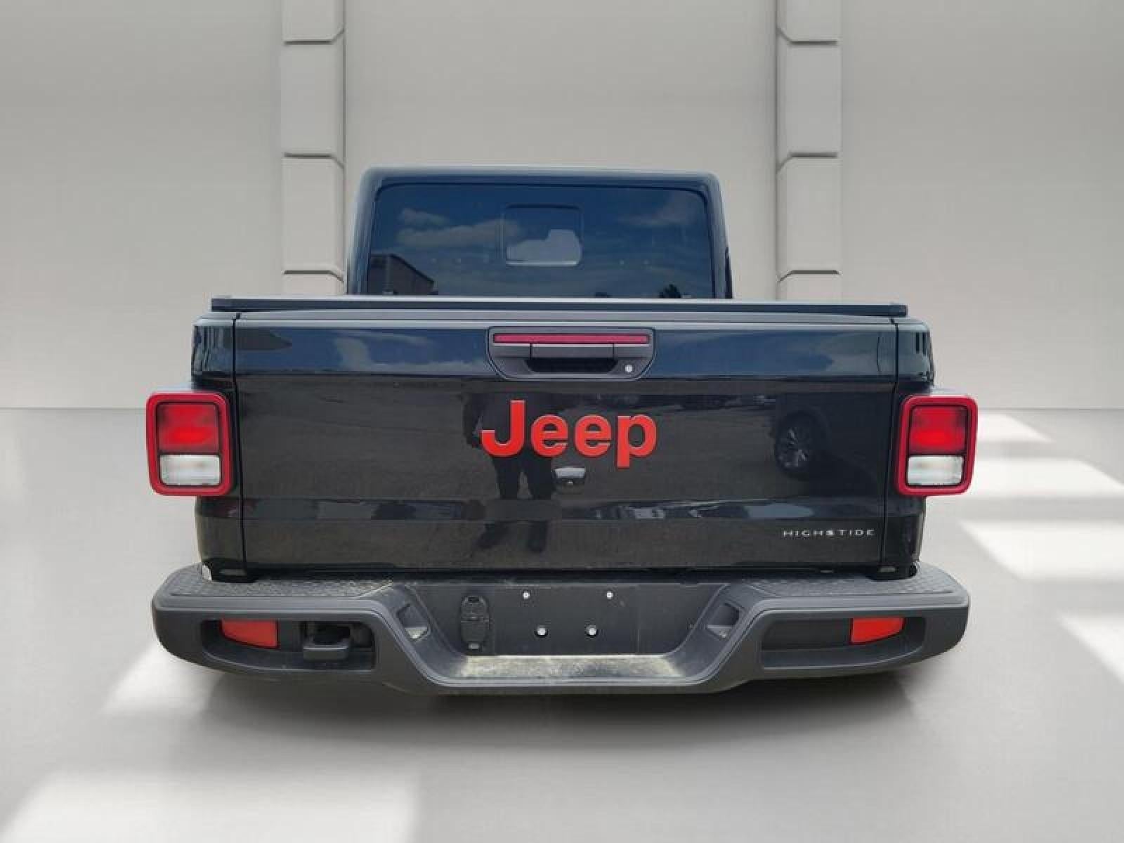 2025 Jeep Gladiator High Tide