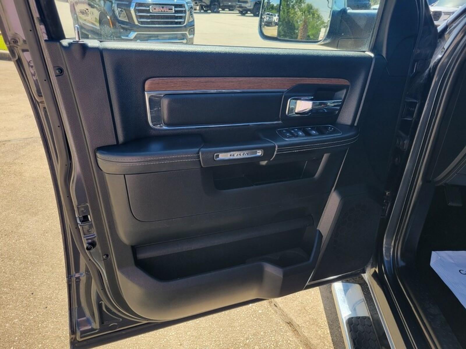 2014 RAM 1500 Laramie