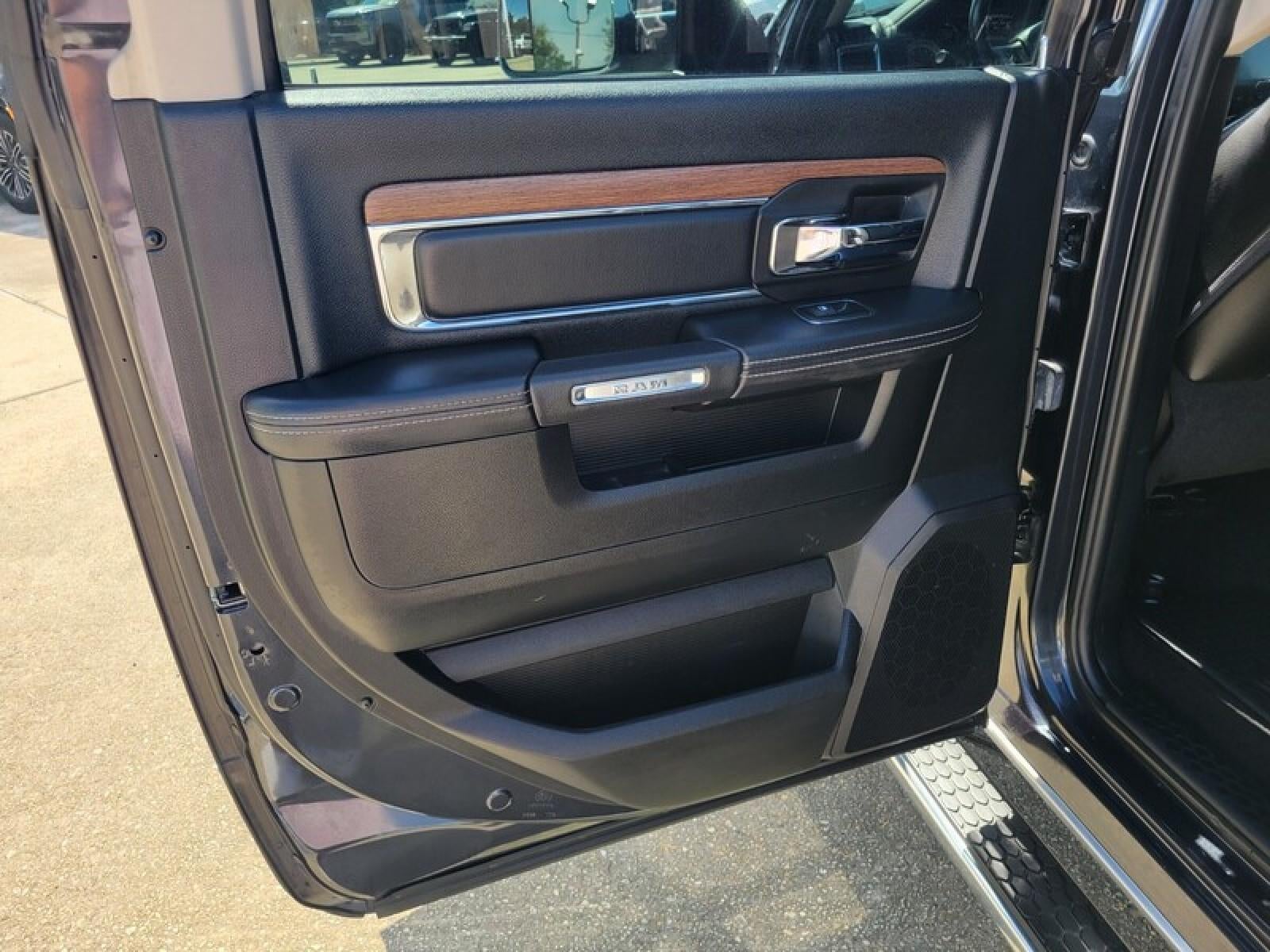 2014 RAM 1500 Laramie