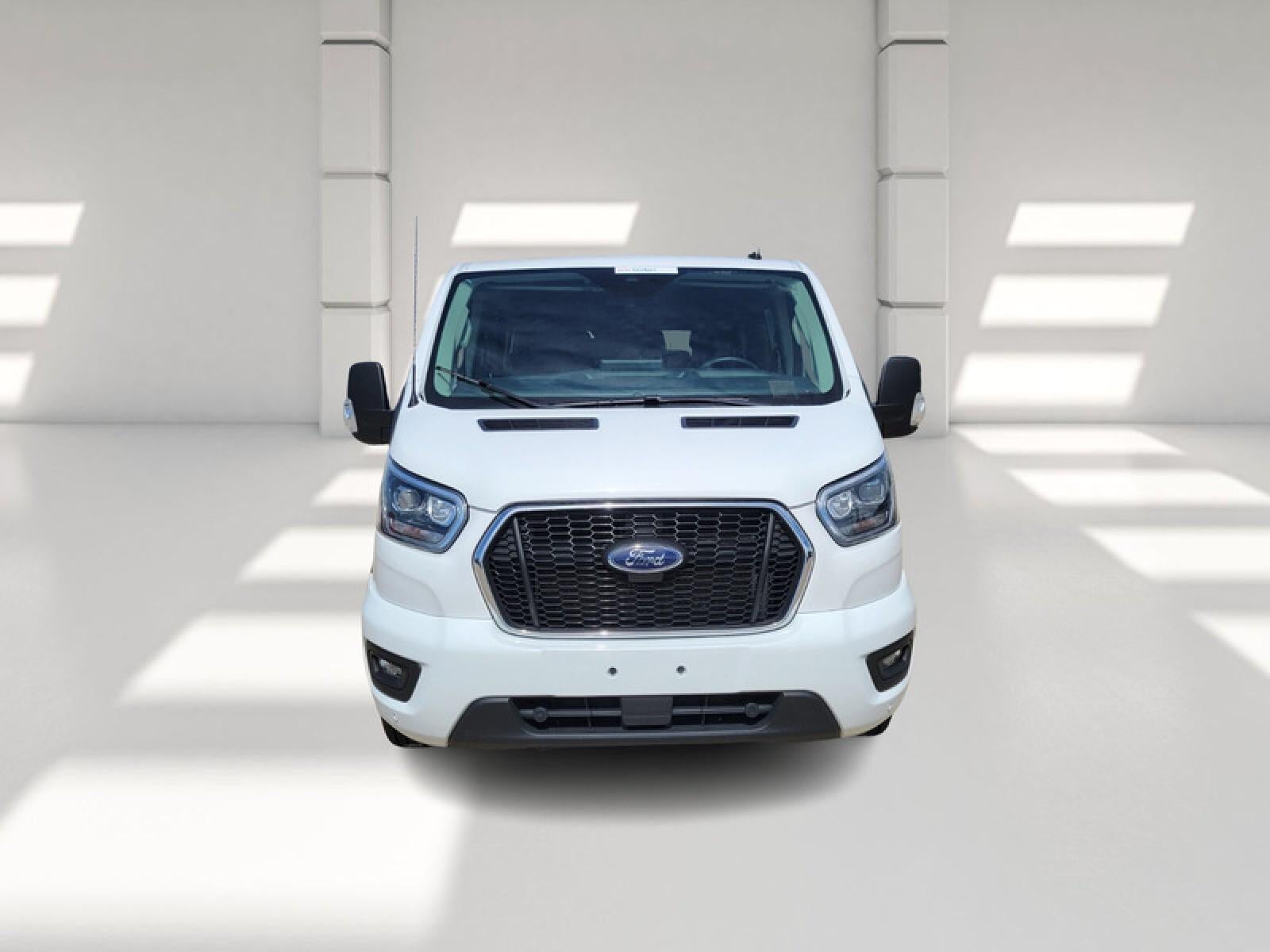 2023 Ford Transit Passenger Wagon XL
