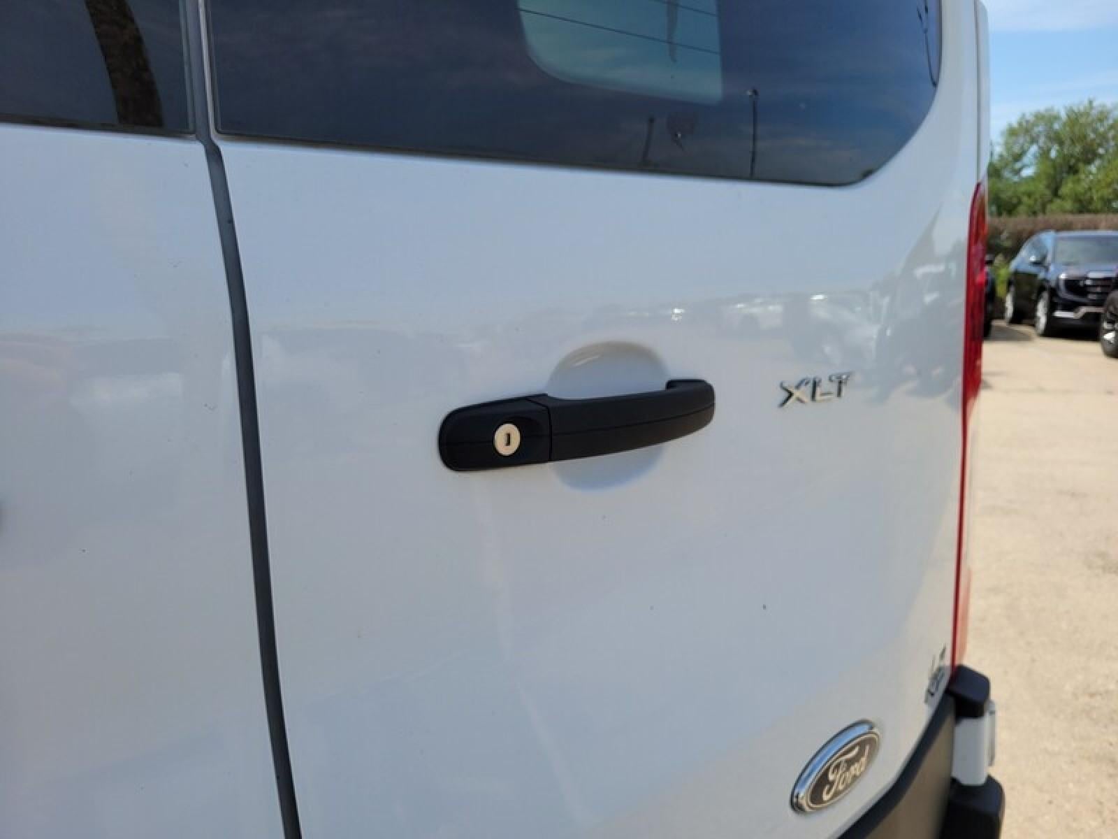 2023 Ford Transit Passenger Wagon XL
