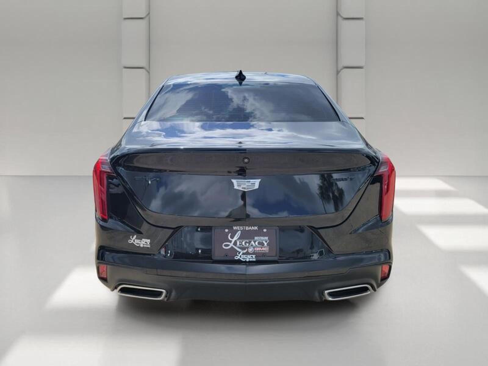 2023 Cadillac CT4 Luxury