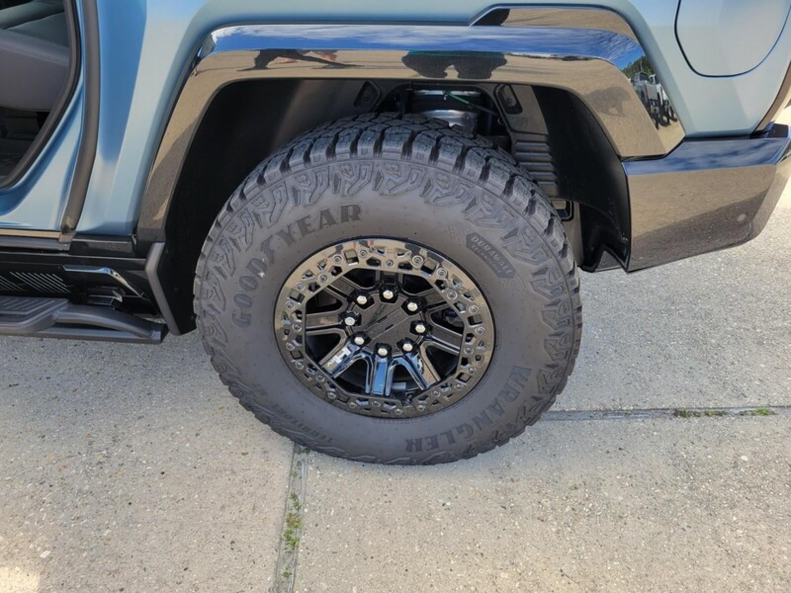 2024 GMC HUMMER EV SUV 3X OMEGA LIMITED EDITION