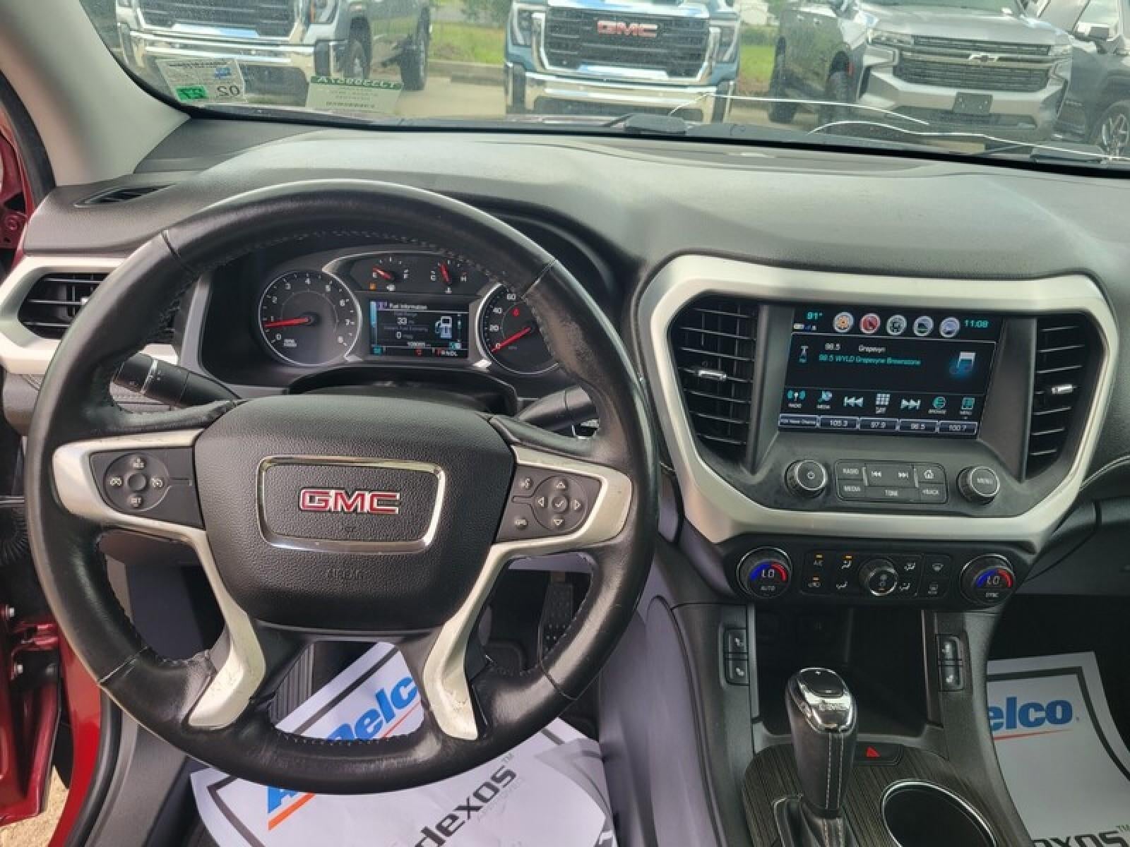 2017 GMC Acadia SLT