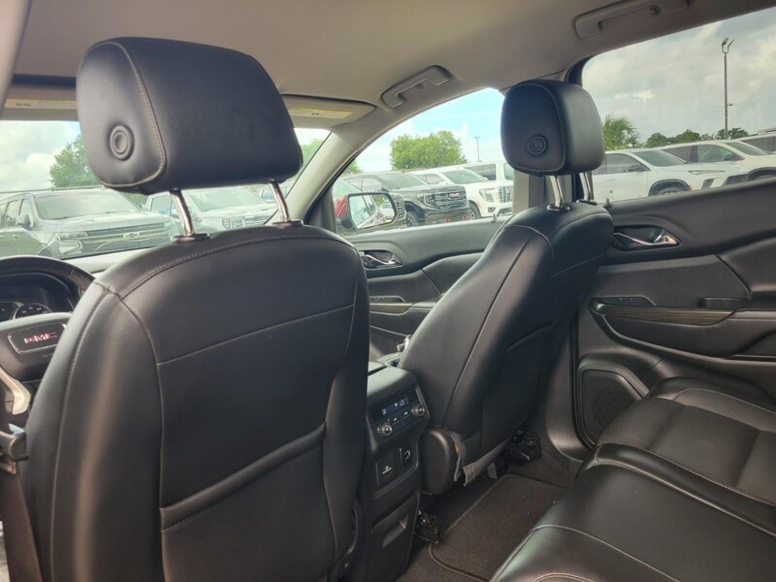 2017 GMC Acadia SLT