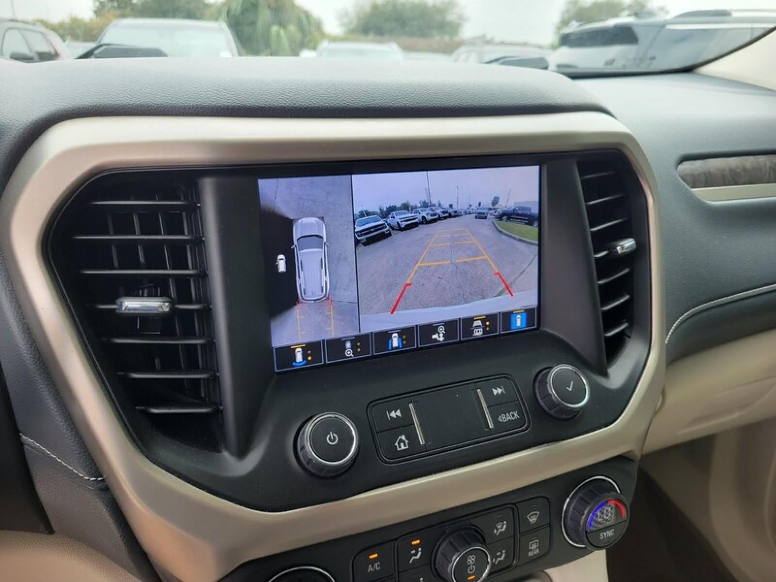 2022 GMC Acadia Denali