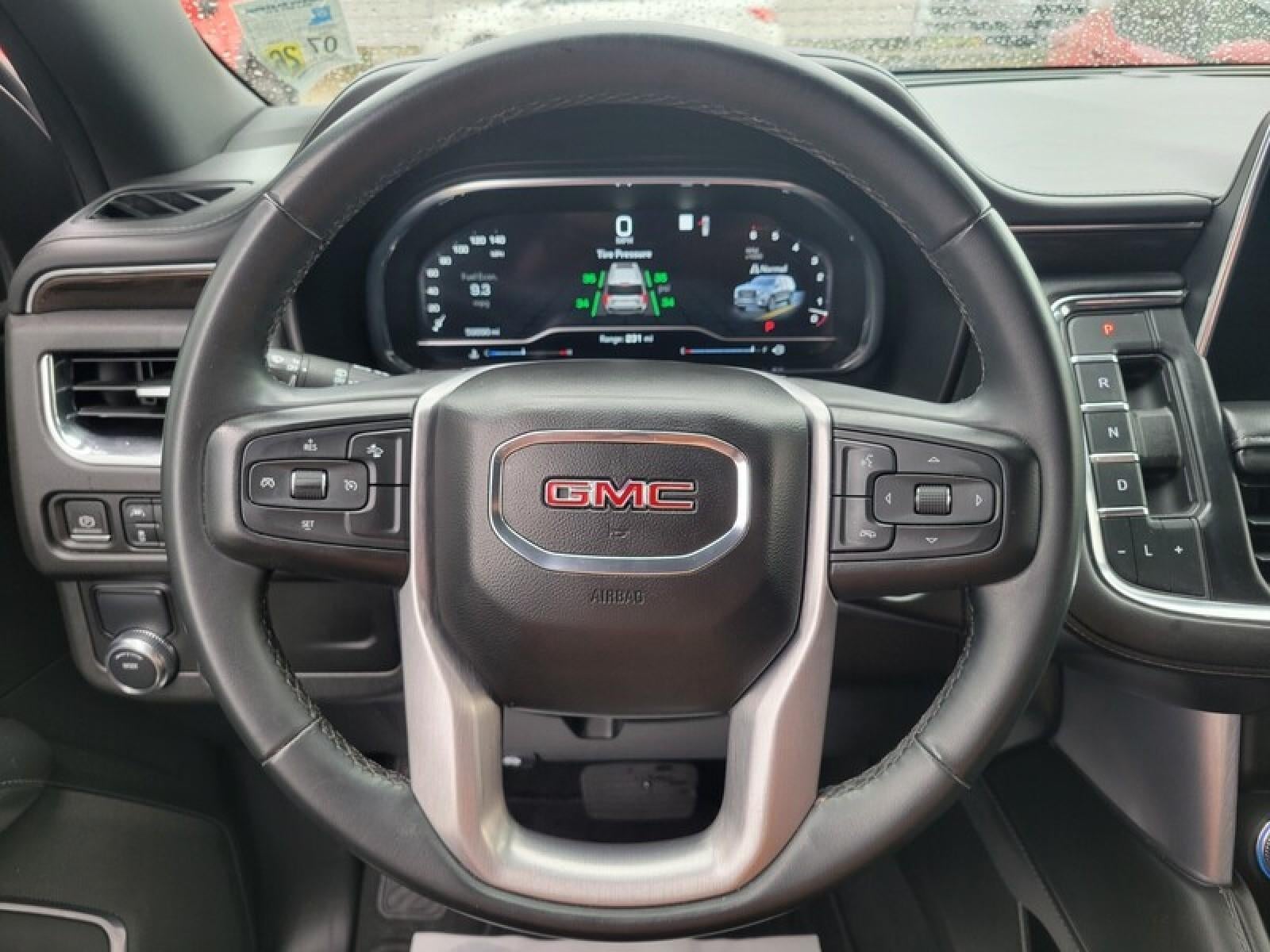2023 GMC Yukon SLE