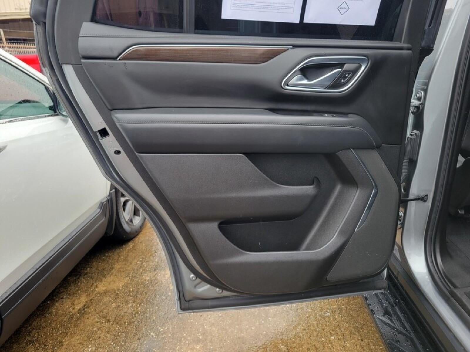 2023 GMC Yukon SLE