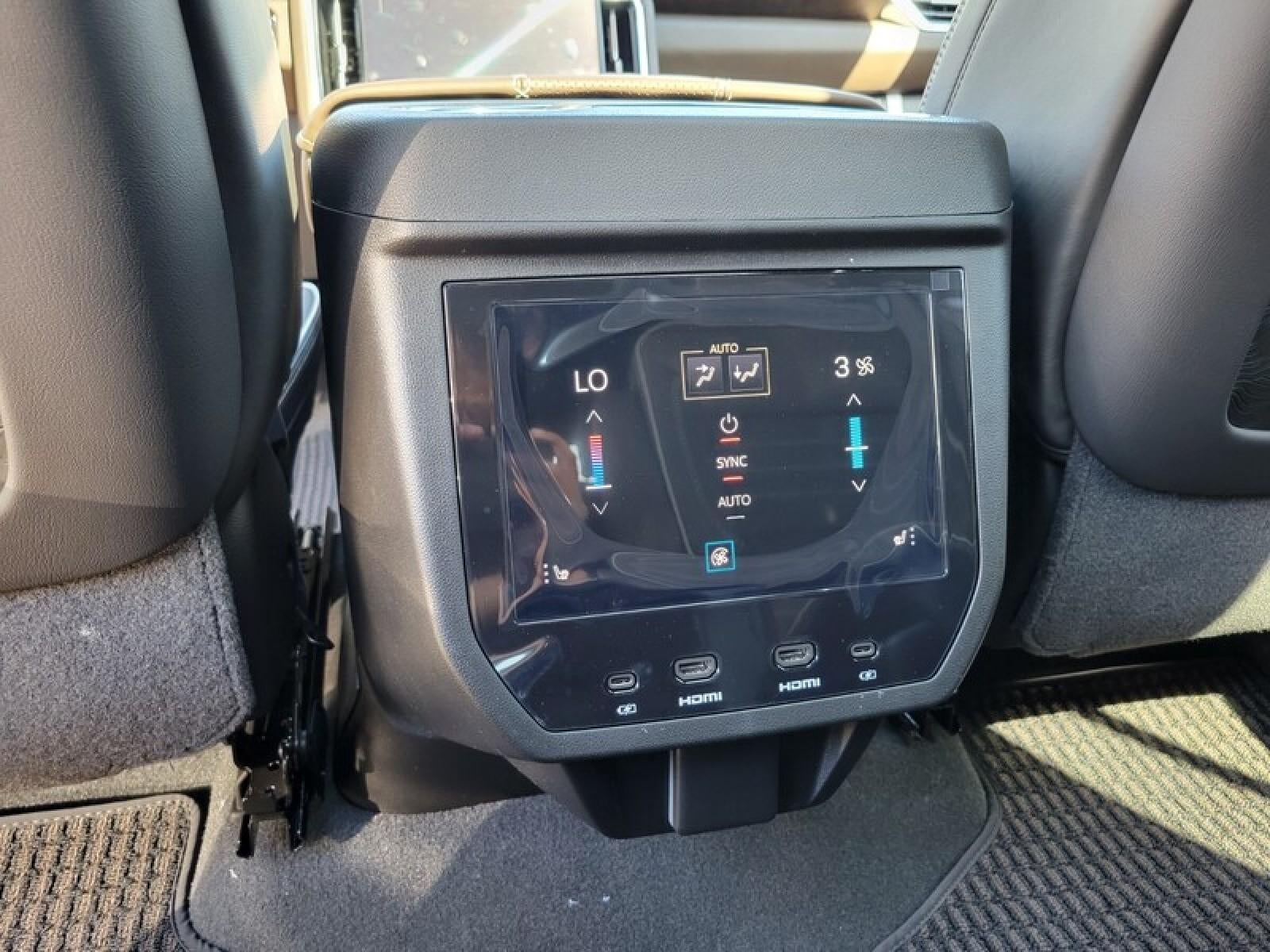 2027 GMC Yukon Denali Ultimate