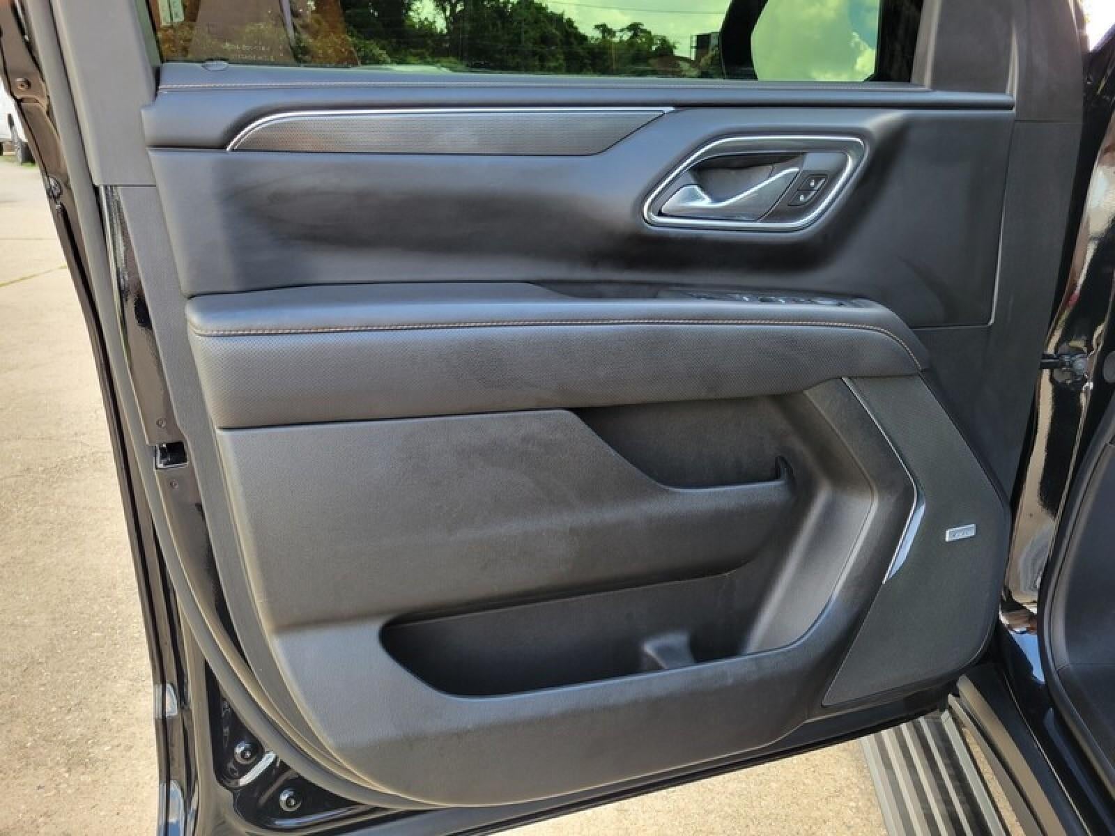 2023 GMC Yukon XL AT4