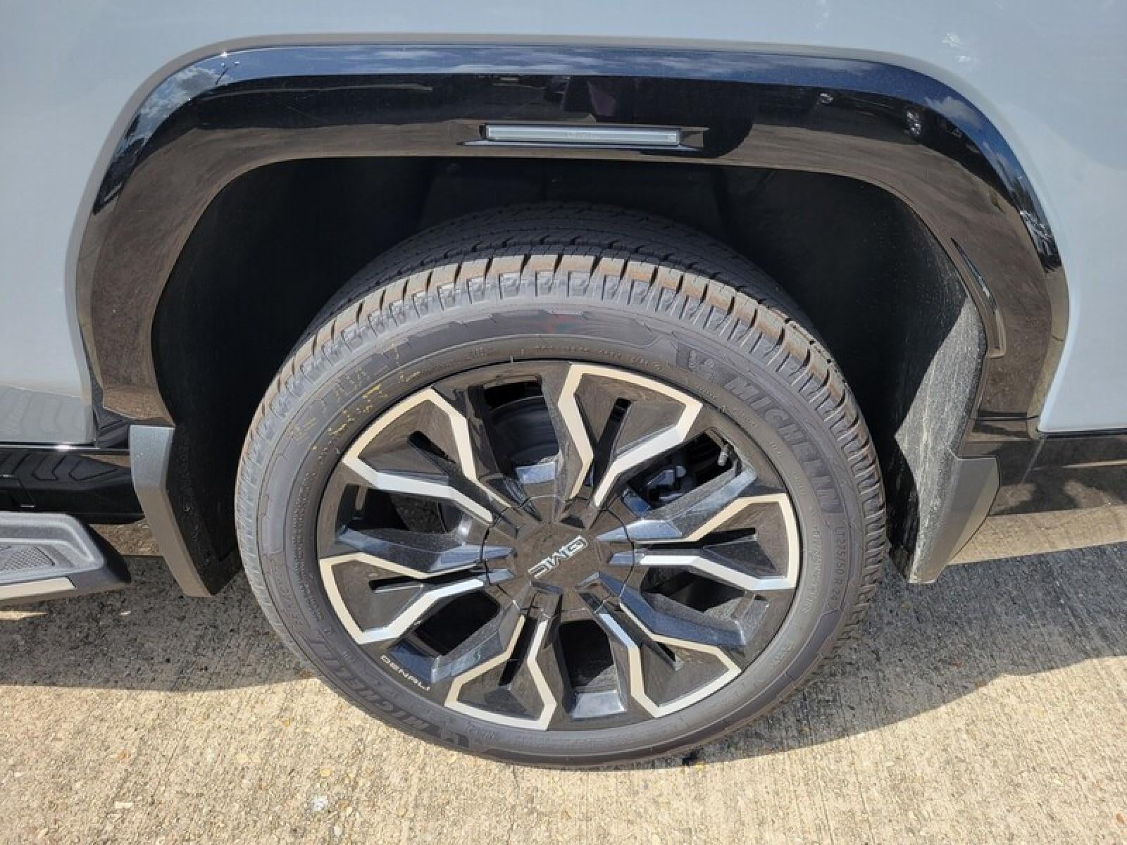 2025 GMC Sierra EV Extended Range Denali