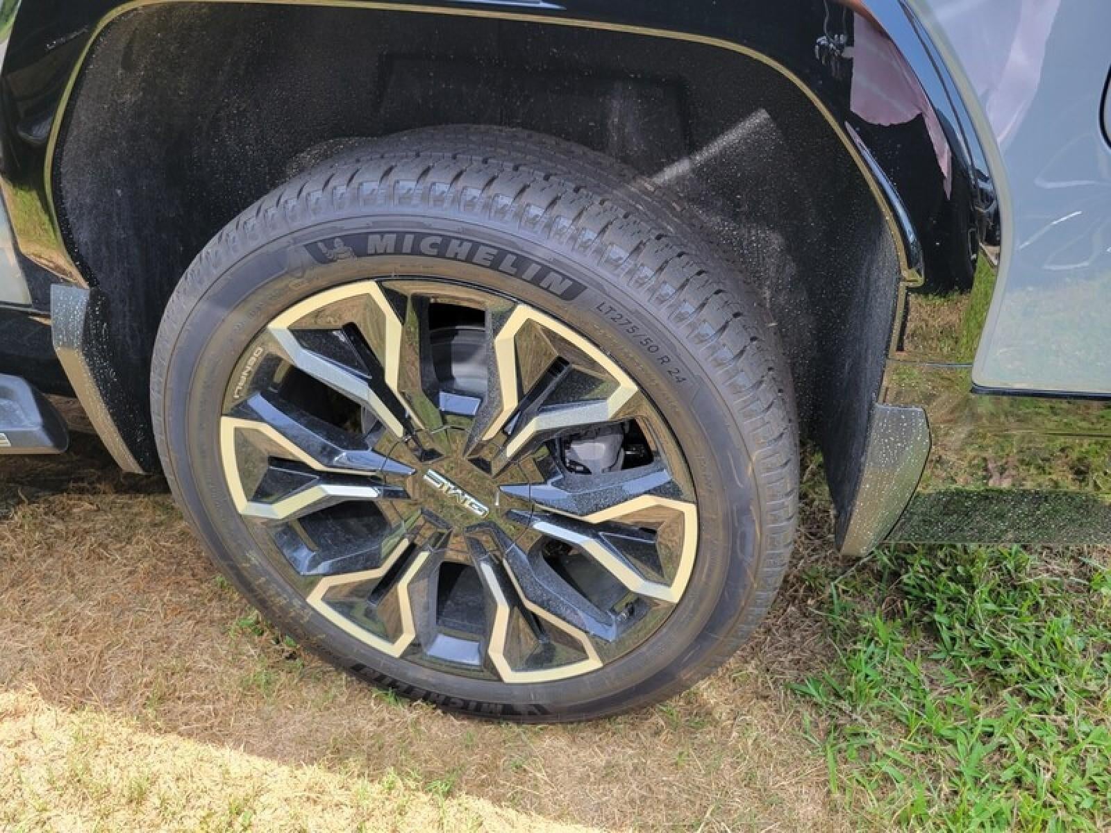 2025 GMC Sierra EV Extended Range Denali