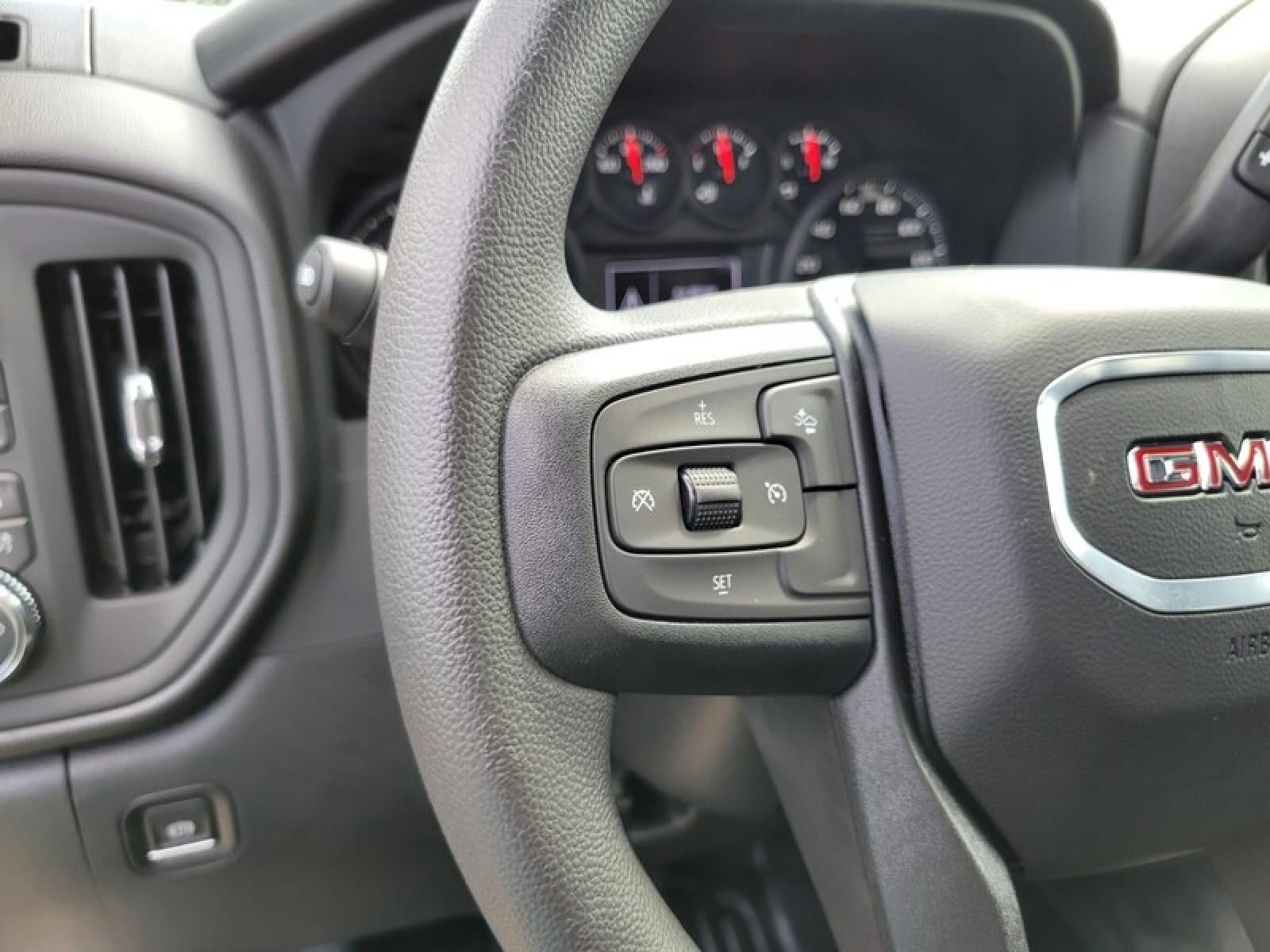 2025 GMC Sierra 2500 HD Pro