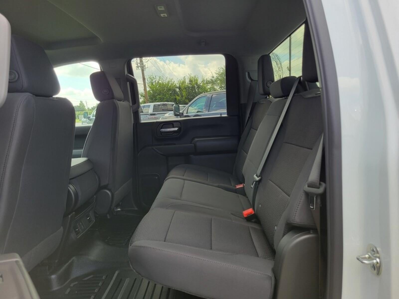 2025 GMC Sierra 2500 HD Pro