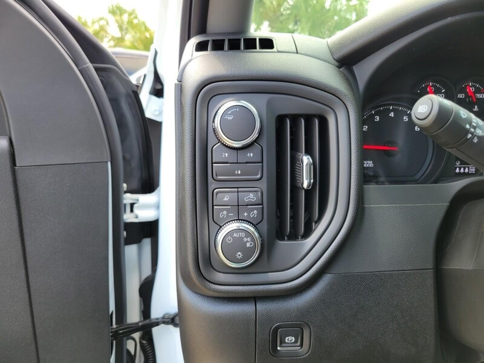 2025 GMC Sierra 3500 HD Pro