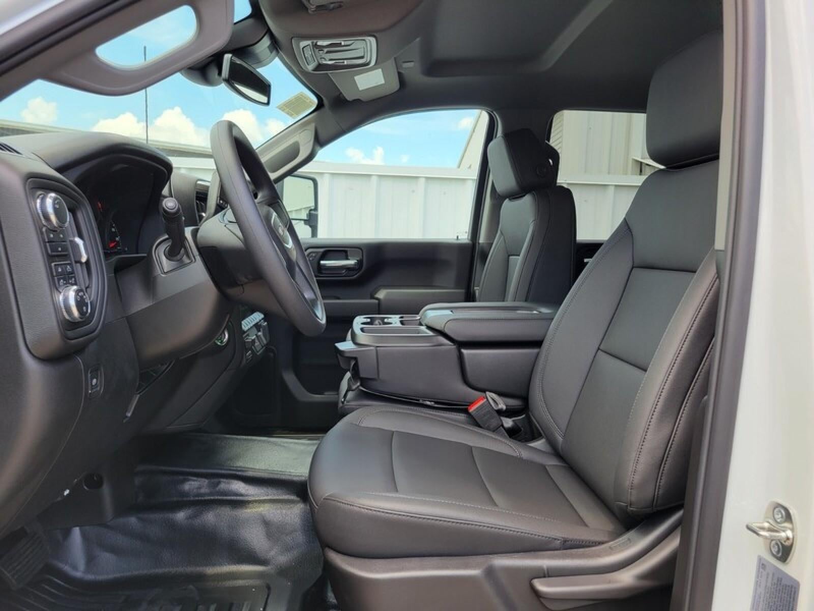 2025 GMC Sierra 3500 HD Pro