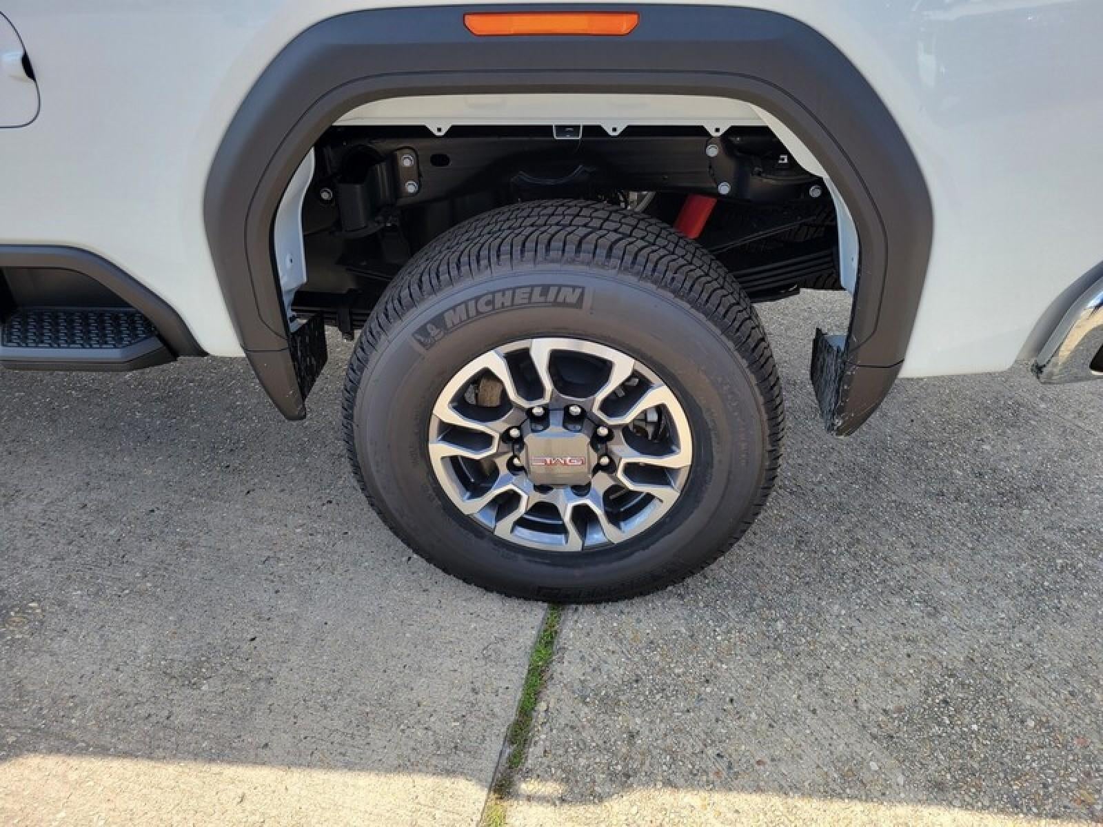 2025 GMC Sierra 3500 HD Pro