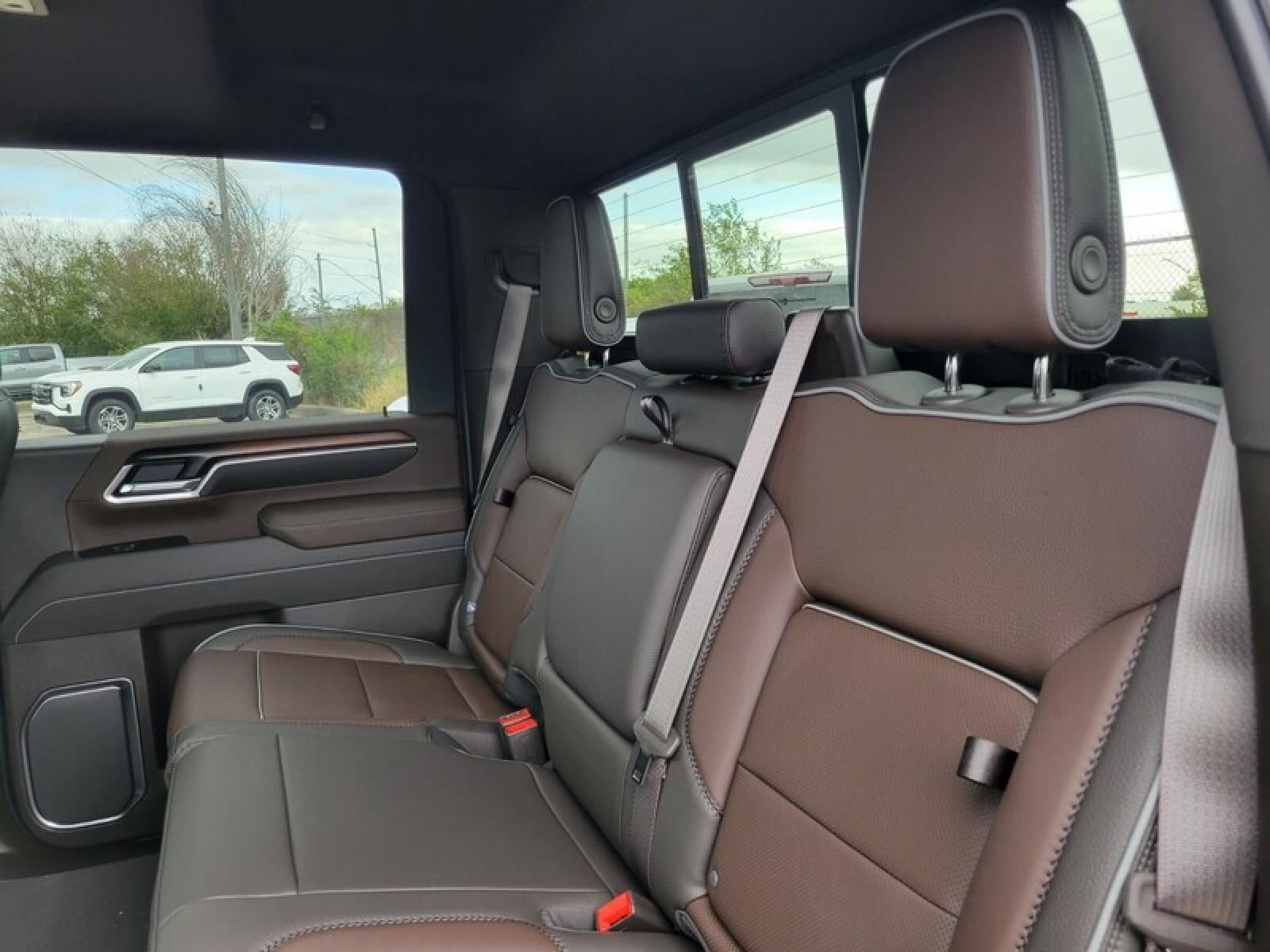 2026 GMC Sierra 3500 HD Denali DRW