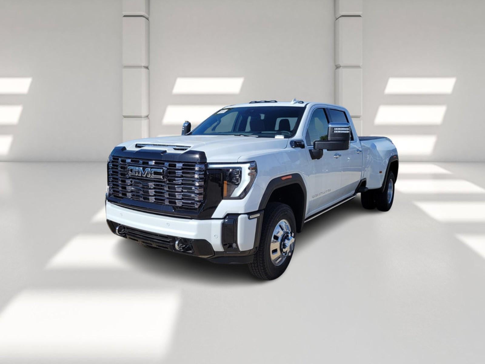 2026 GMC Sierra 3500 HD Denali Ultimate DRW