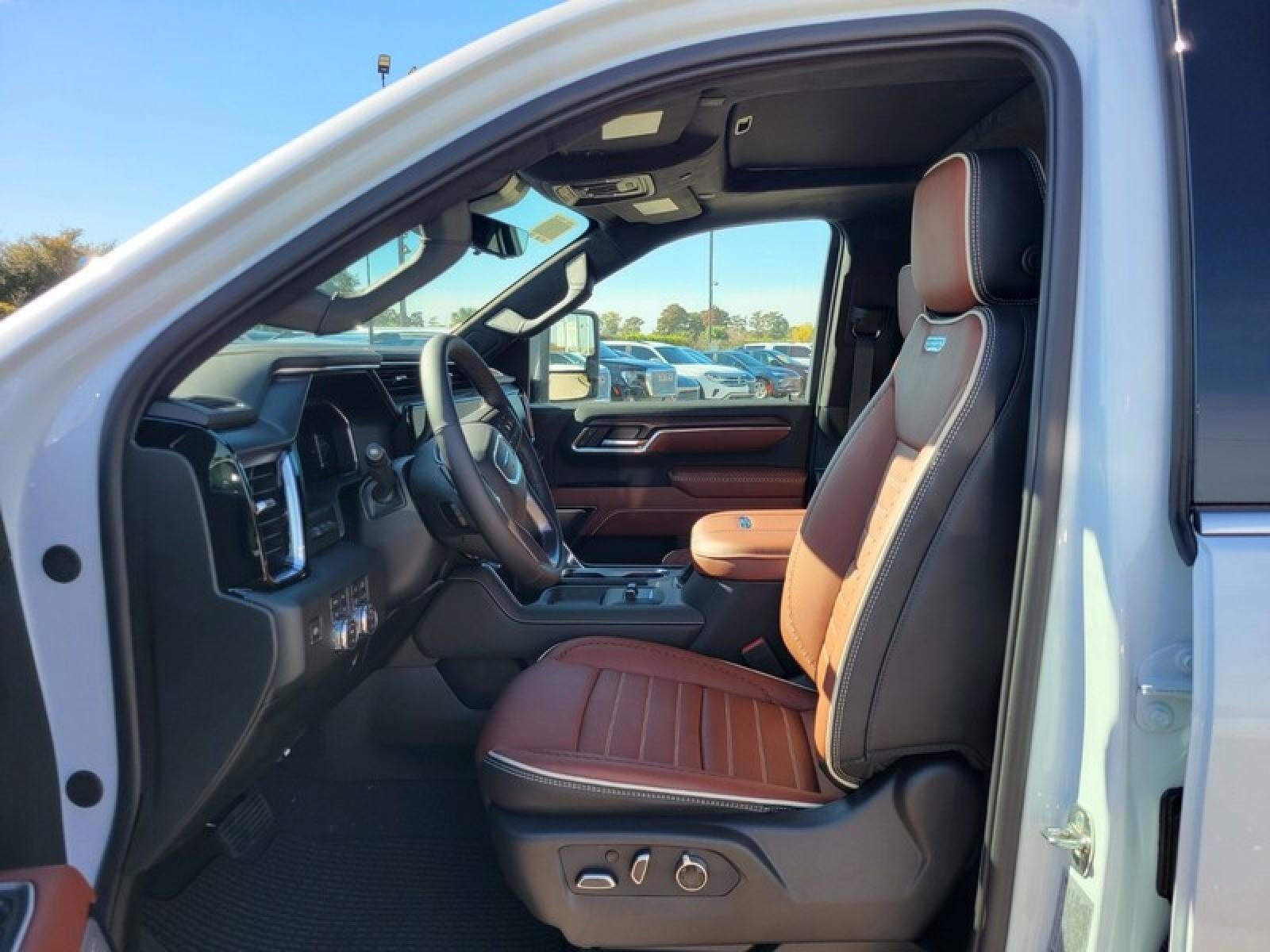 2026 GMC Sierra 3500 HD Denali Ultimate DRW