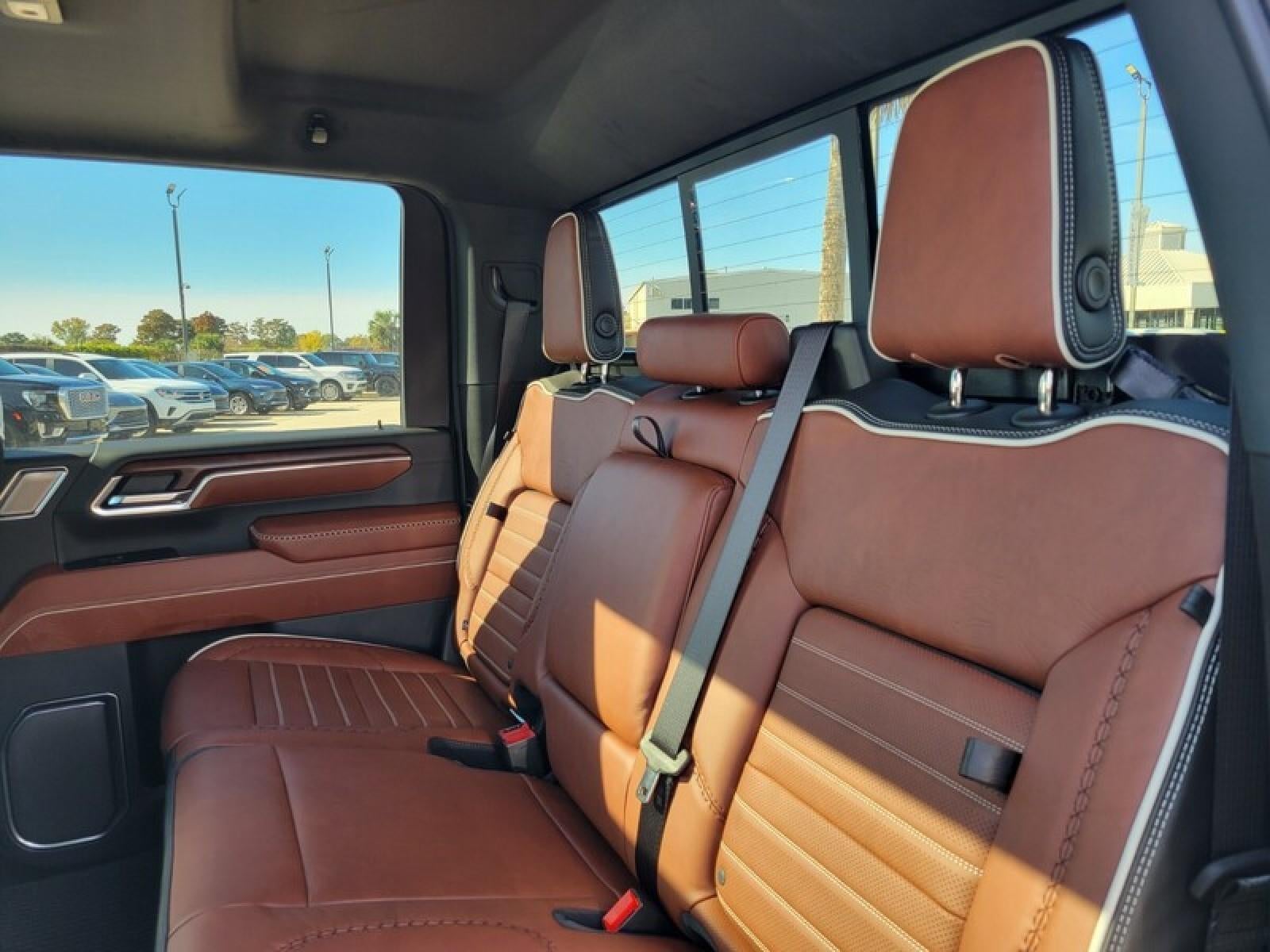 2026 GMC Sierra 3500 HD Denali Ultimate DRW