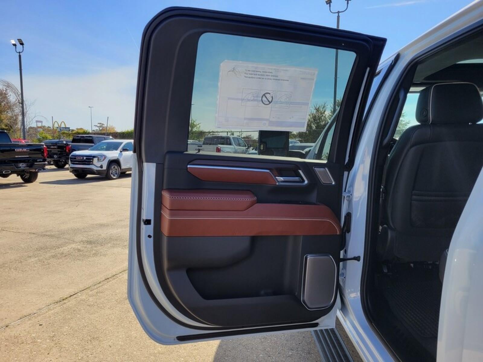 2026 GMC Sierra 3500 HD Denali Ultimate DRW