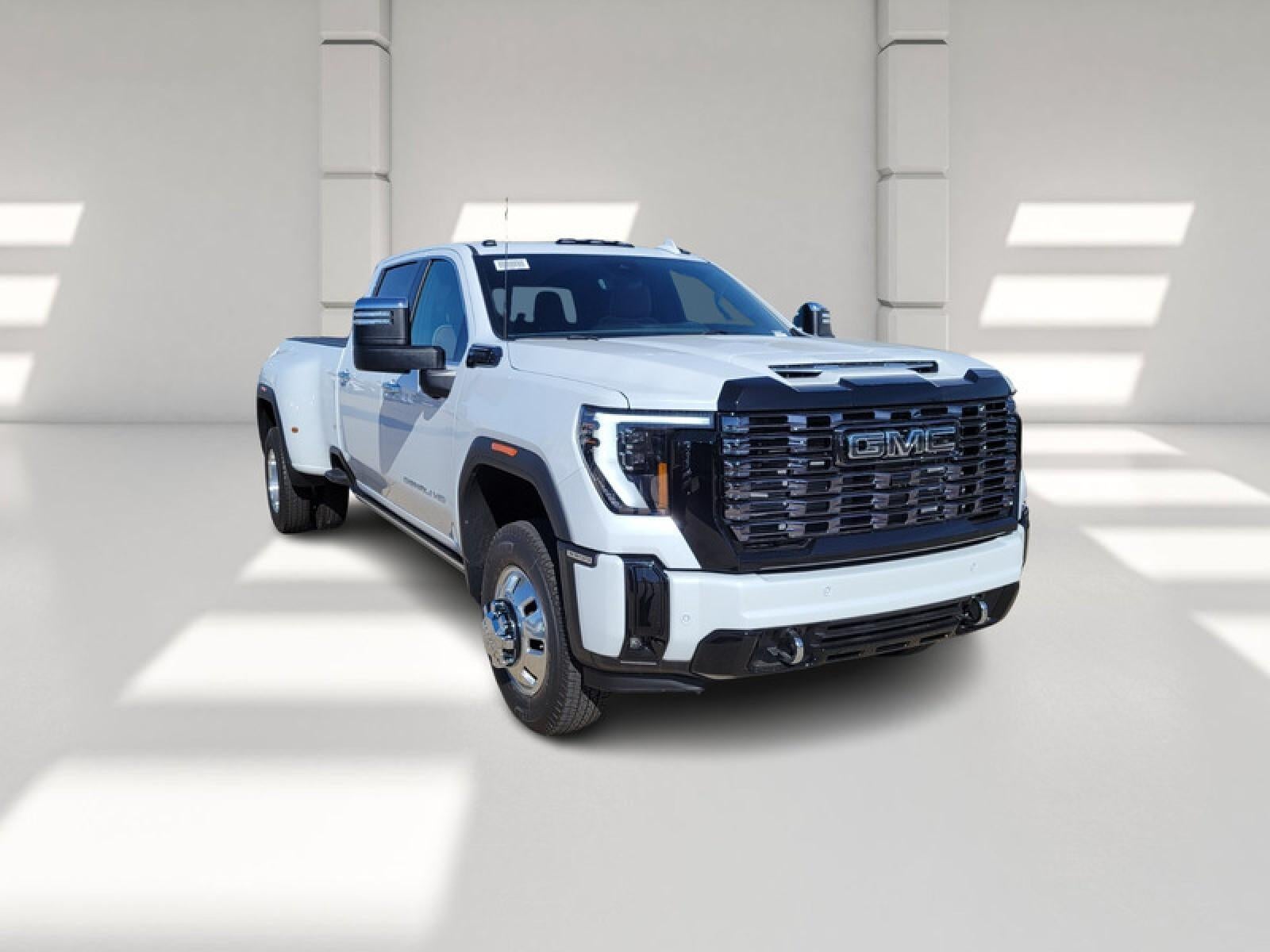 2026 GMC Sierra 3500 HD Denali Ultimate DRW