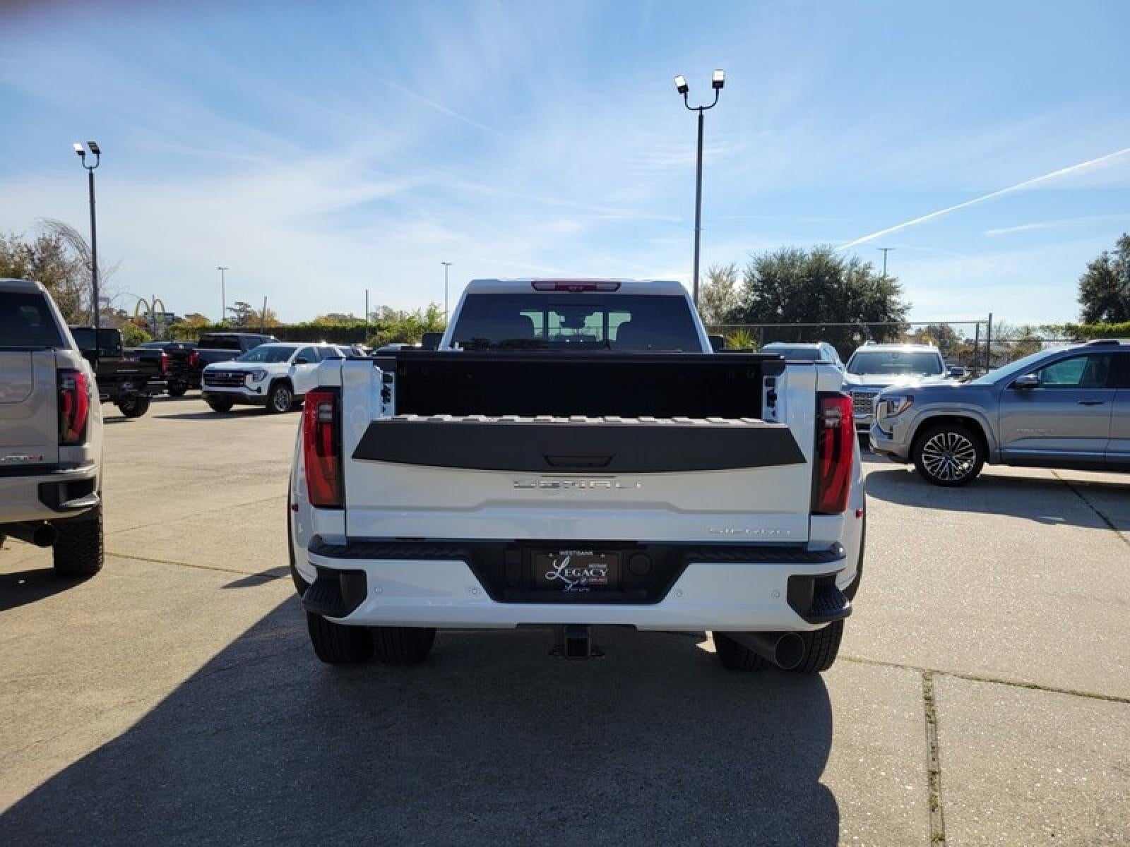 2026 GMC Sierra 3500 HD Denali Ultimate DRW