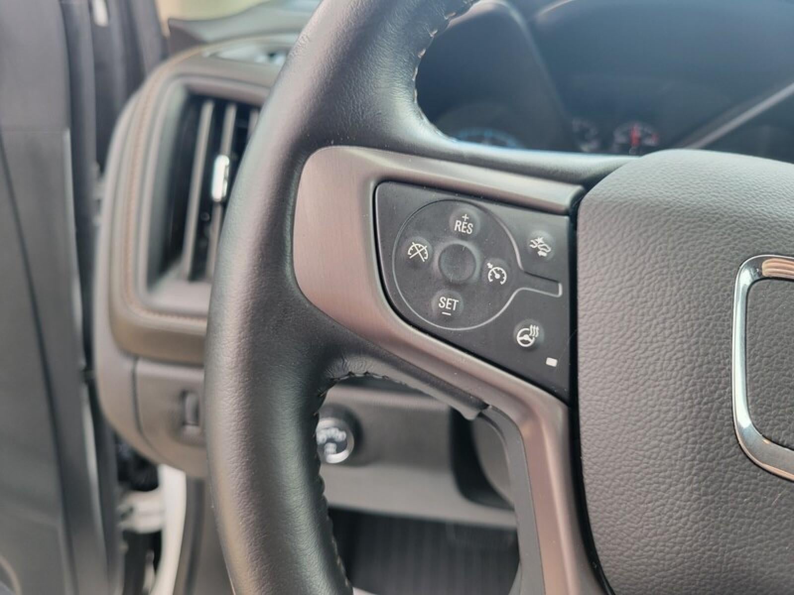 2022 GMC Canyon AT4 - Leather