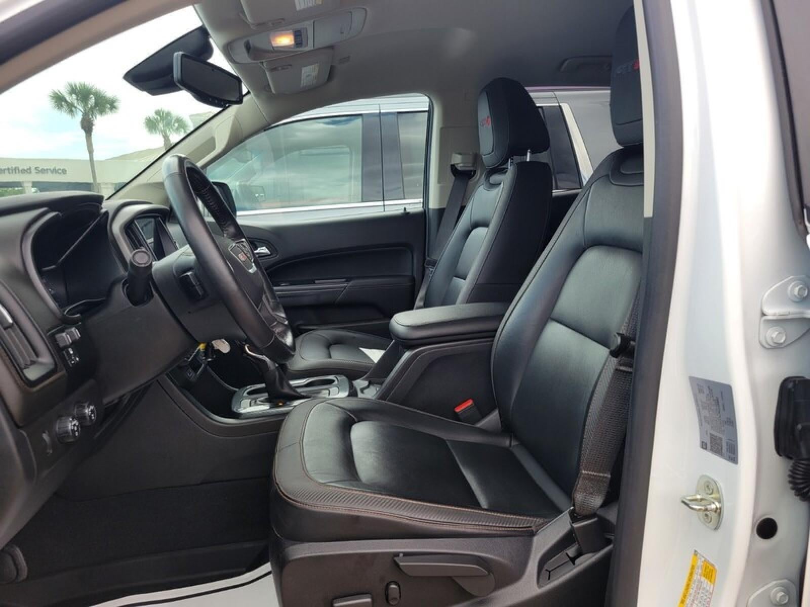 2022 GMC Canyon AT4 - Leather