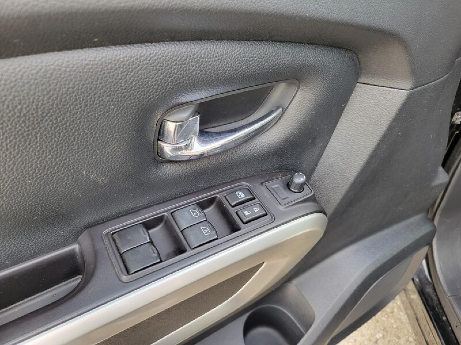 2020 Nissan Titan SV