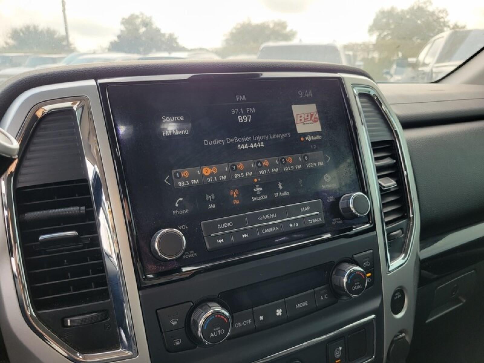 2020 Nissan Titan SV