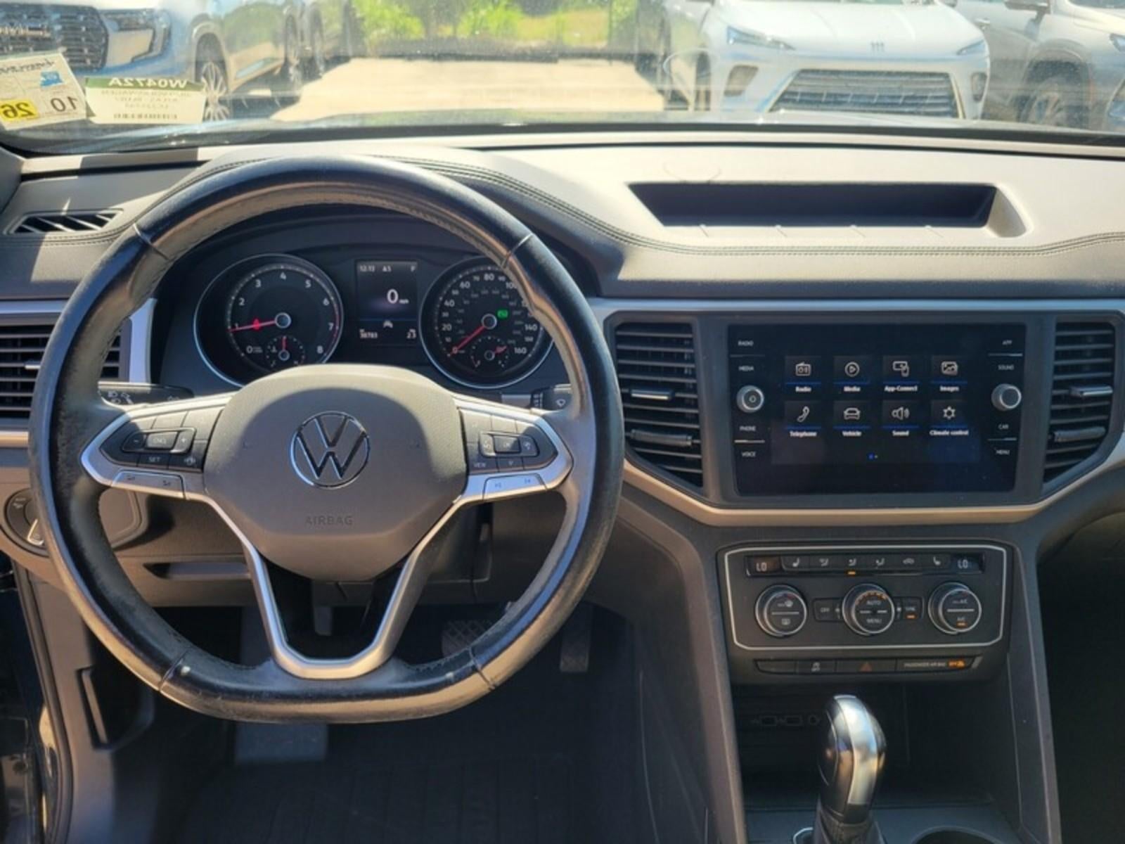 2020 Volkswagen Atlas Cross Sport 2.0T SE