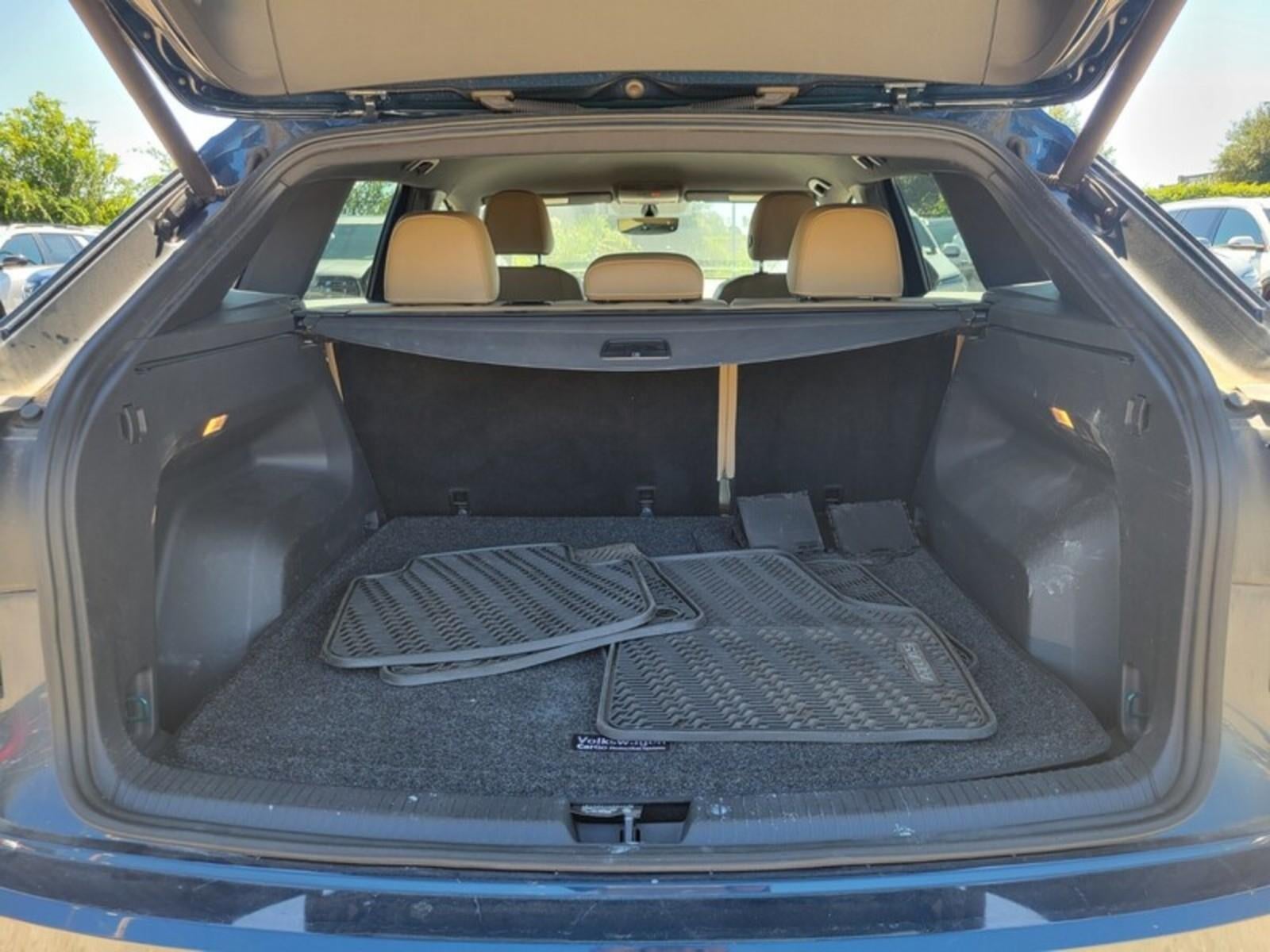 2020 Volkswagen Atlas Cross Sport 2.0T SE