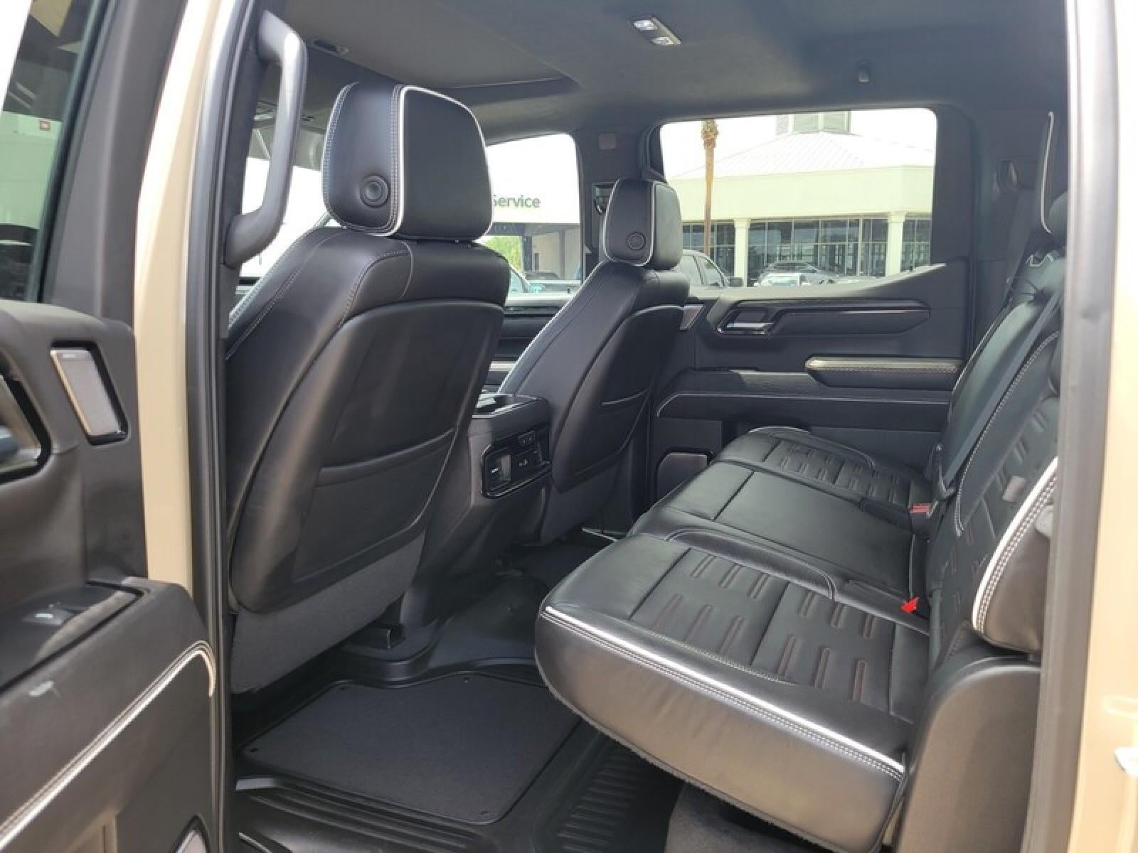 2023 GMC Sierra 1500 AT4X