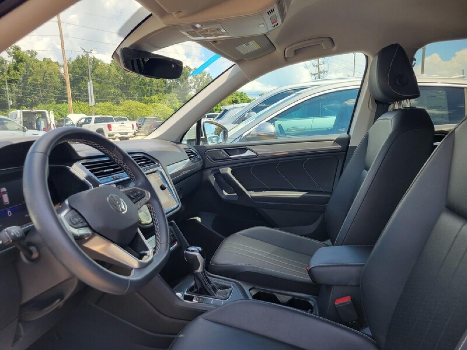 2023 Volkswagen Tiguan SE