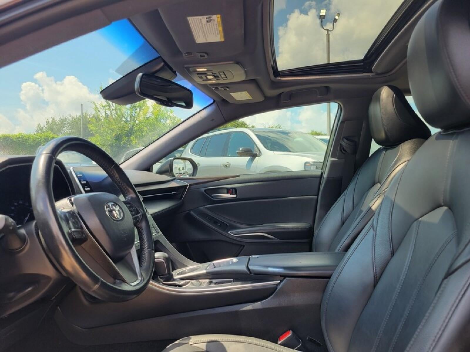 2019 Toyota Avalon XLE