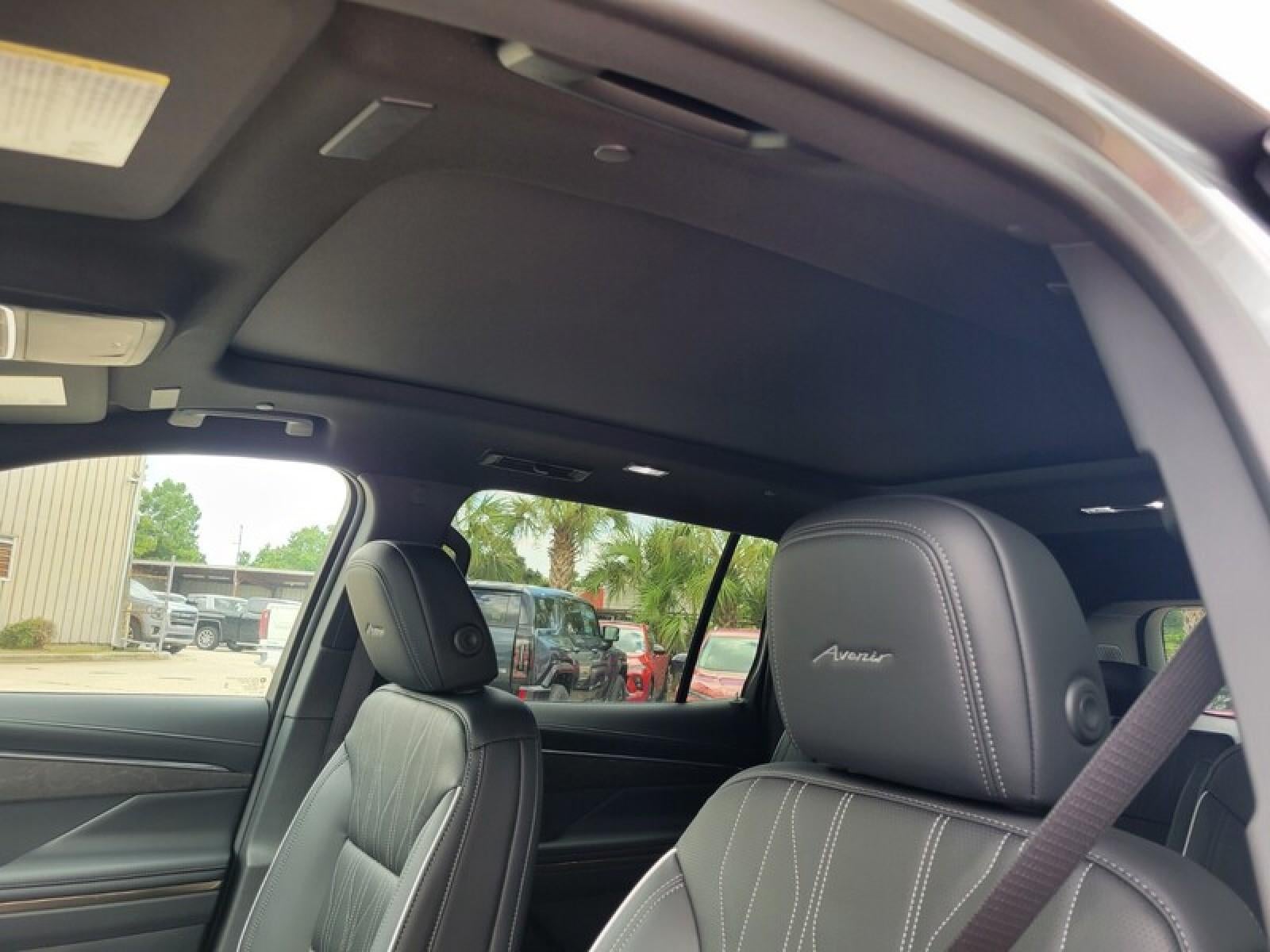 2025 Buick Enclave Avenir