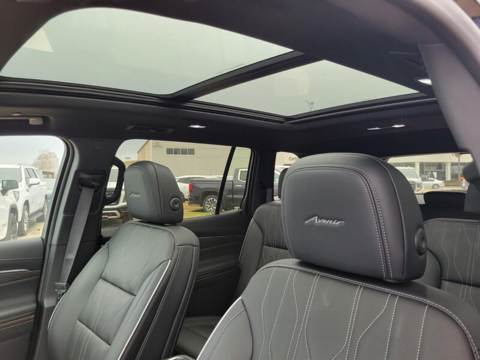 2025 Buick Enclave Avenir