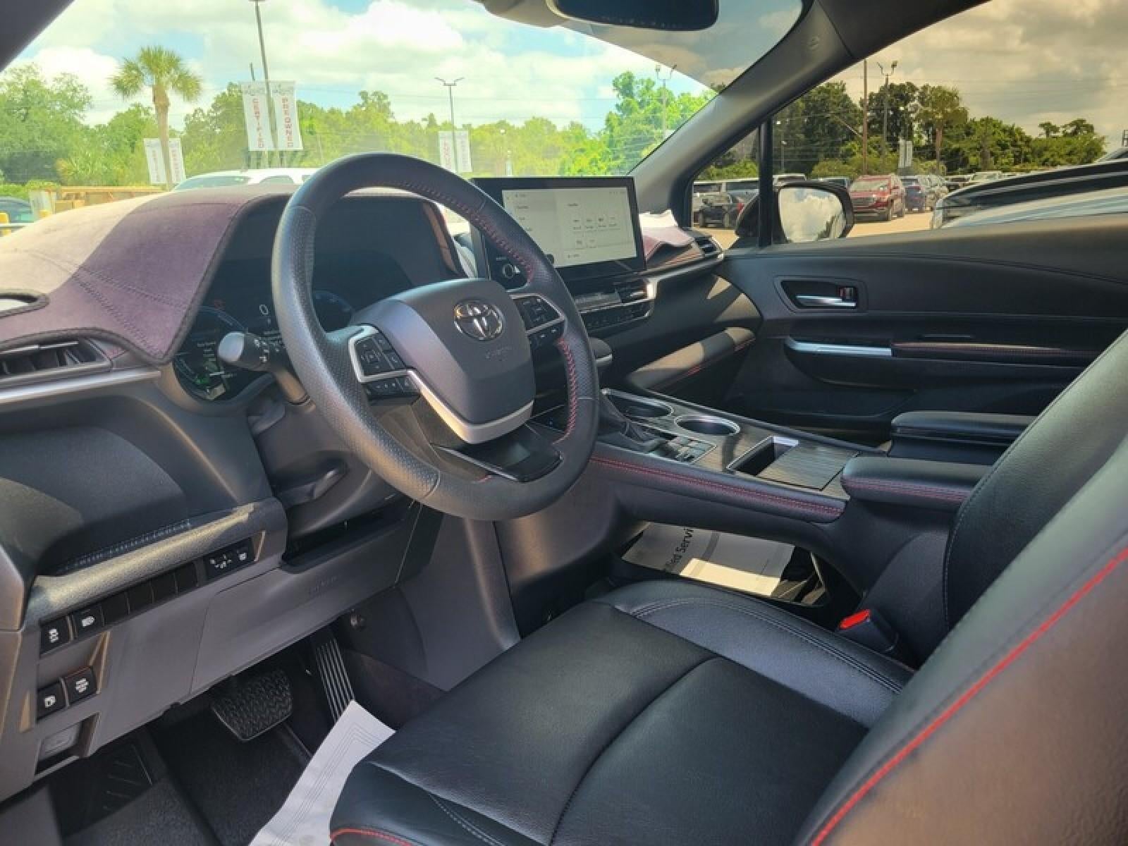2025 Toyota Sienna XSE