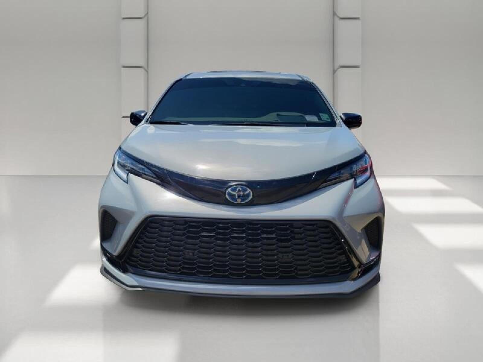 2025 Toyota Sienna XSE