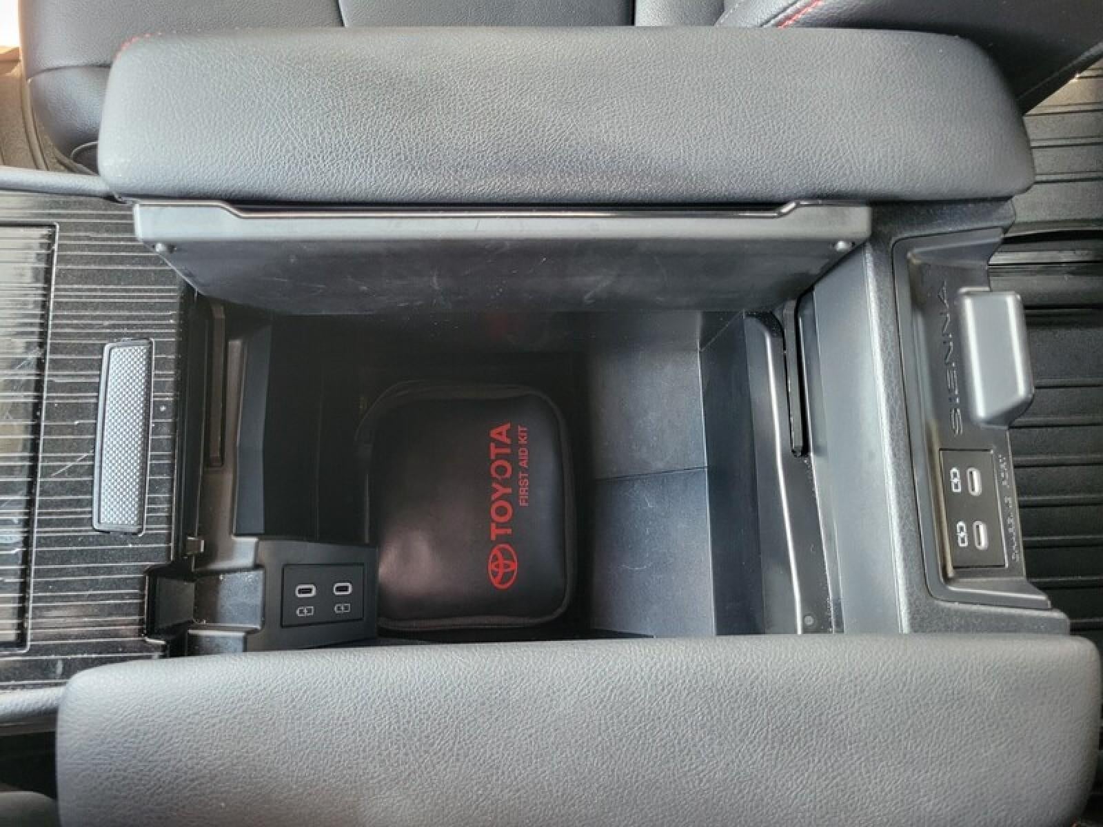 2025 Toyota Sienna XSE