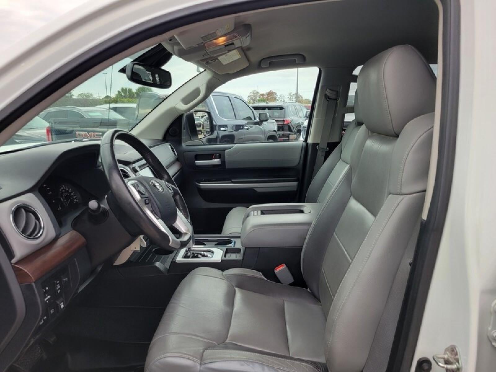 2019 Toyota Tundra 2WD SR5