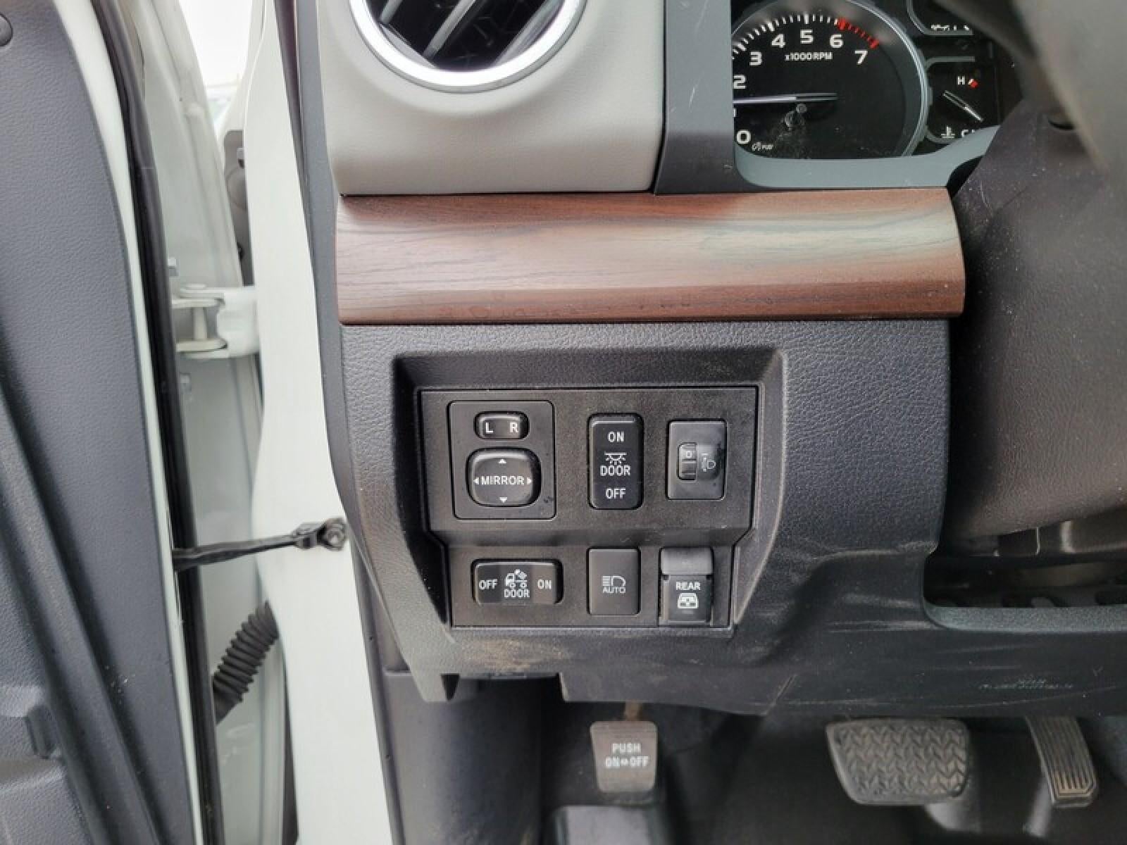 2019 Toyota Tundra 2WD SR5