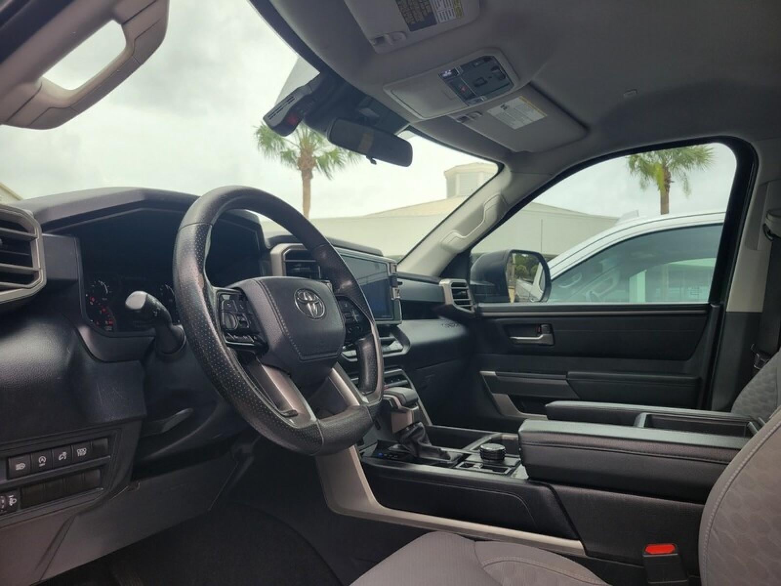2022 Toyota Tundra 4WD SR5