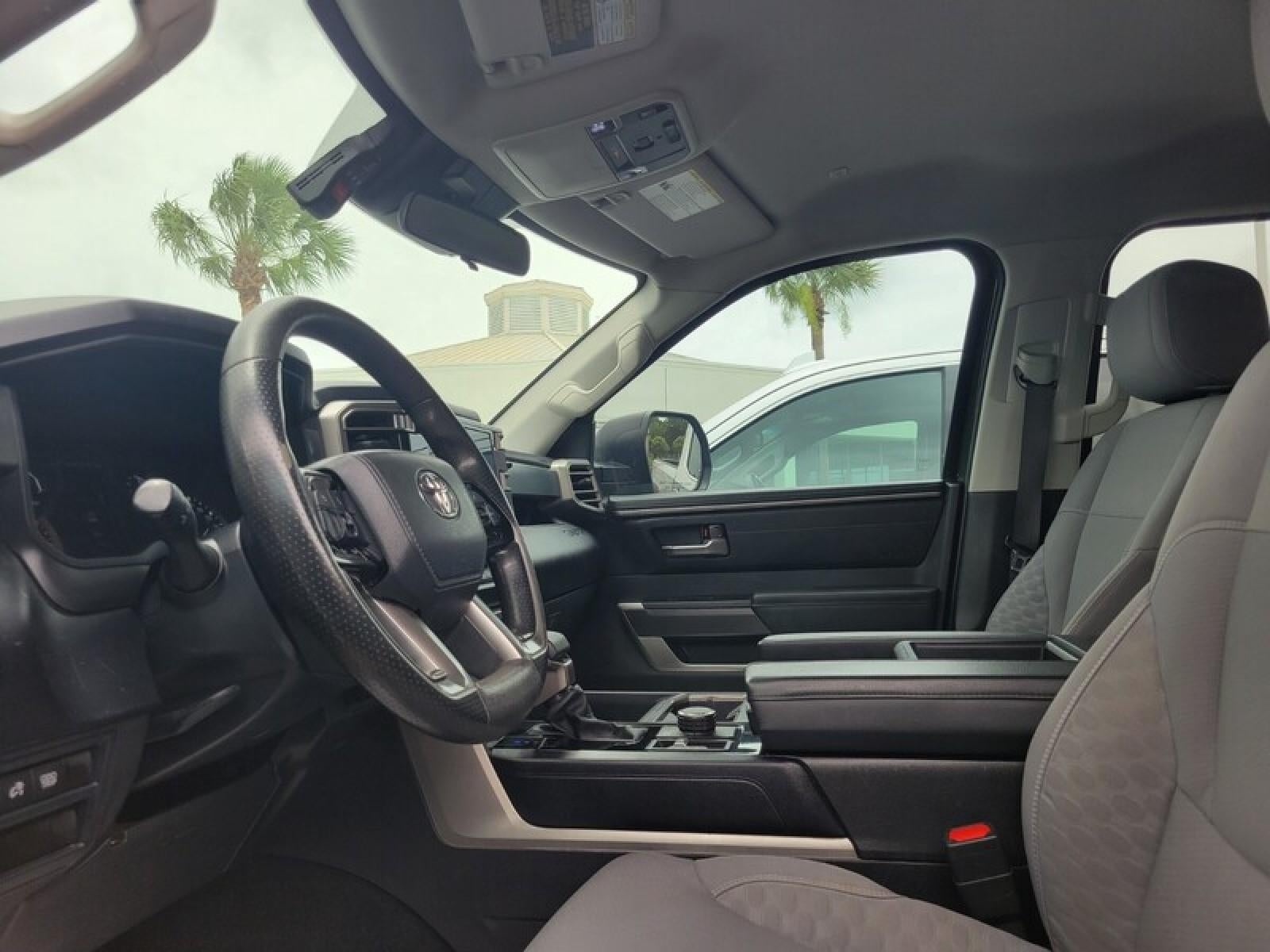 2022 Toyota Tundra 4WD SR5