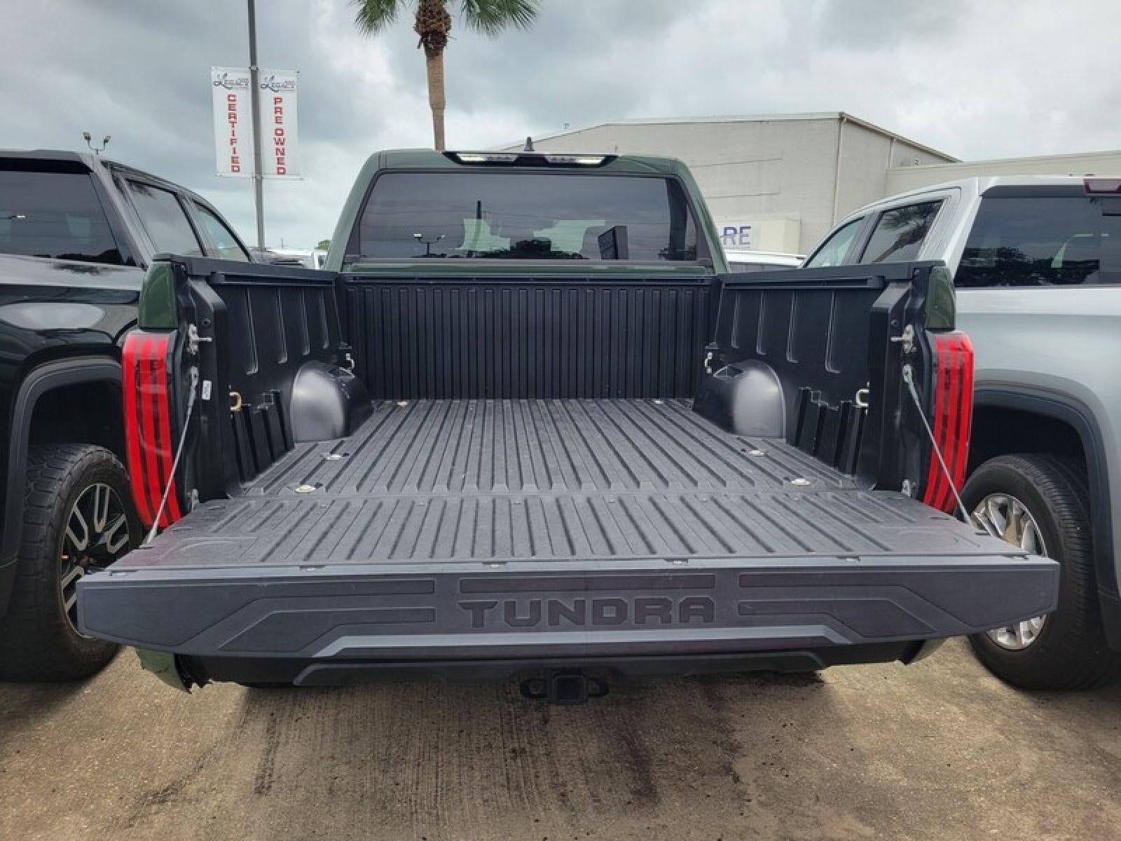 2022 Toyota Tundra 4WD SR5