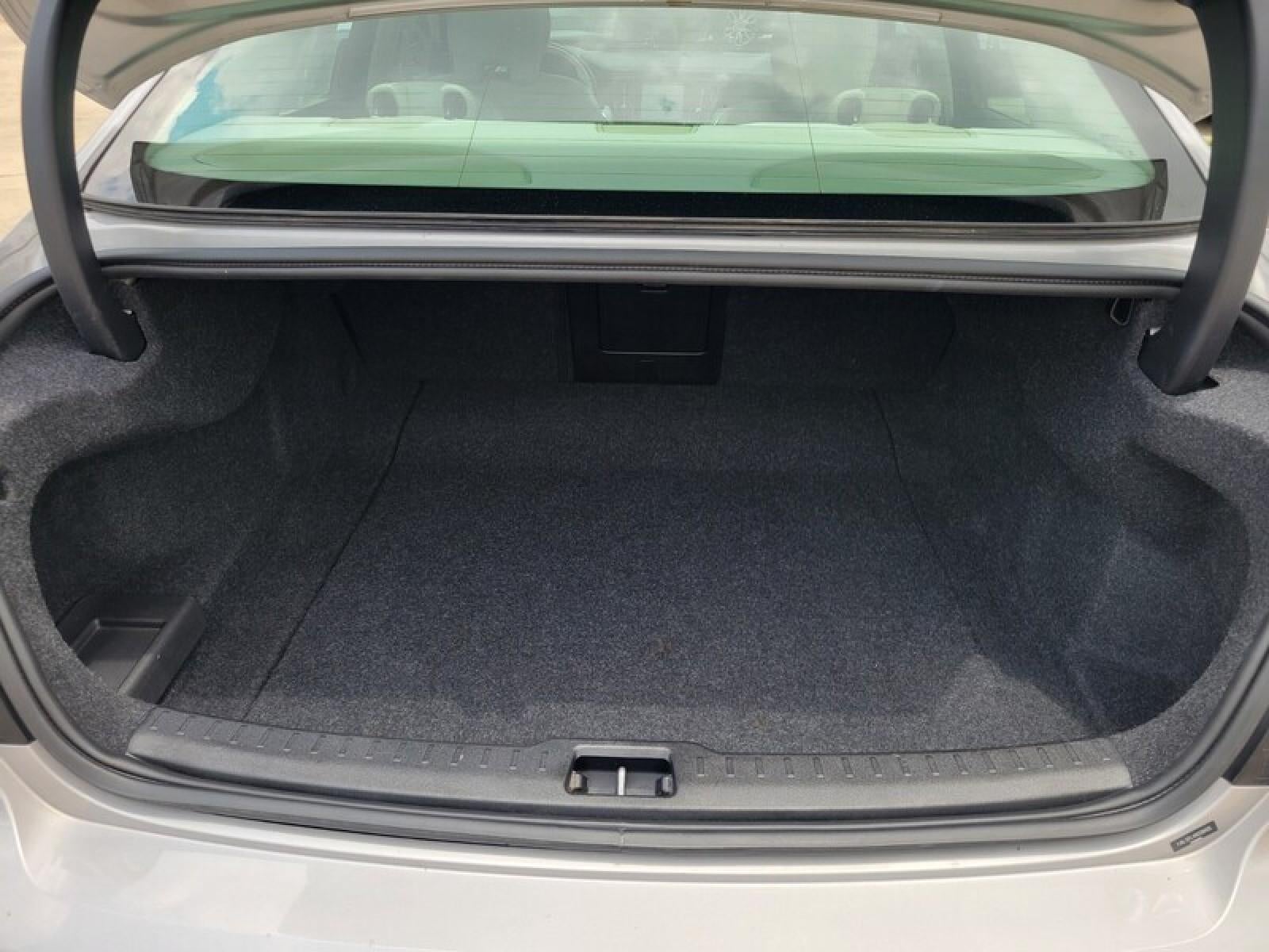 2024 Volvo S60 Plus Dark Theme
